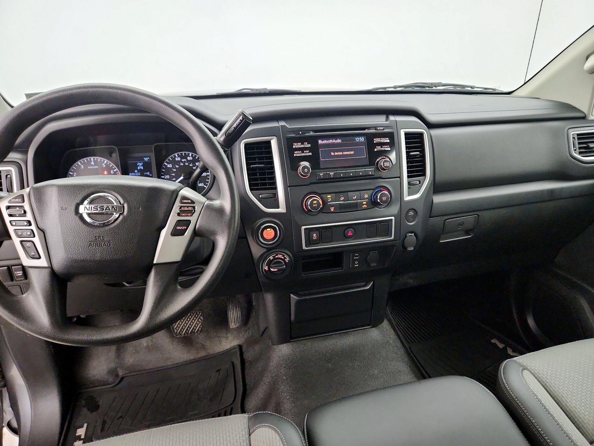 Thumbnail: 2017 Nissan Titan - 9