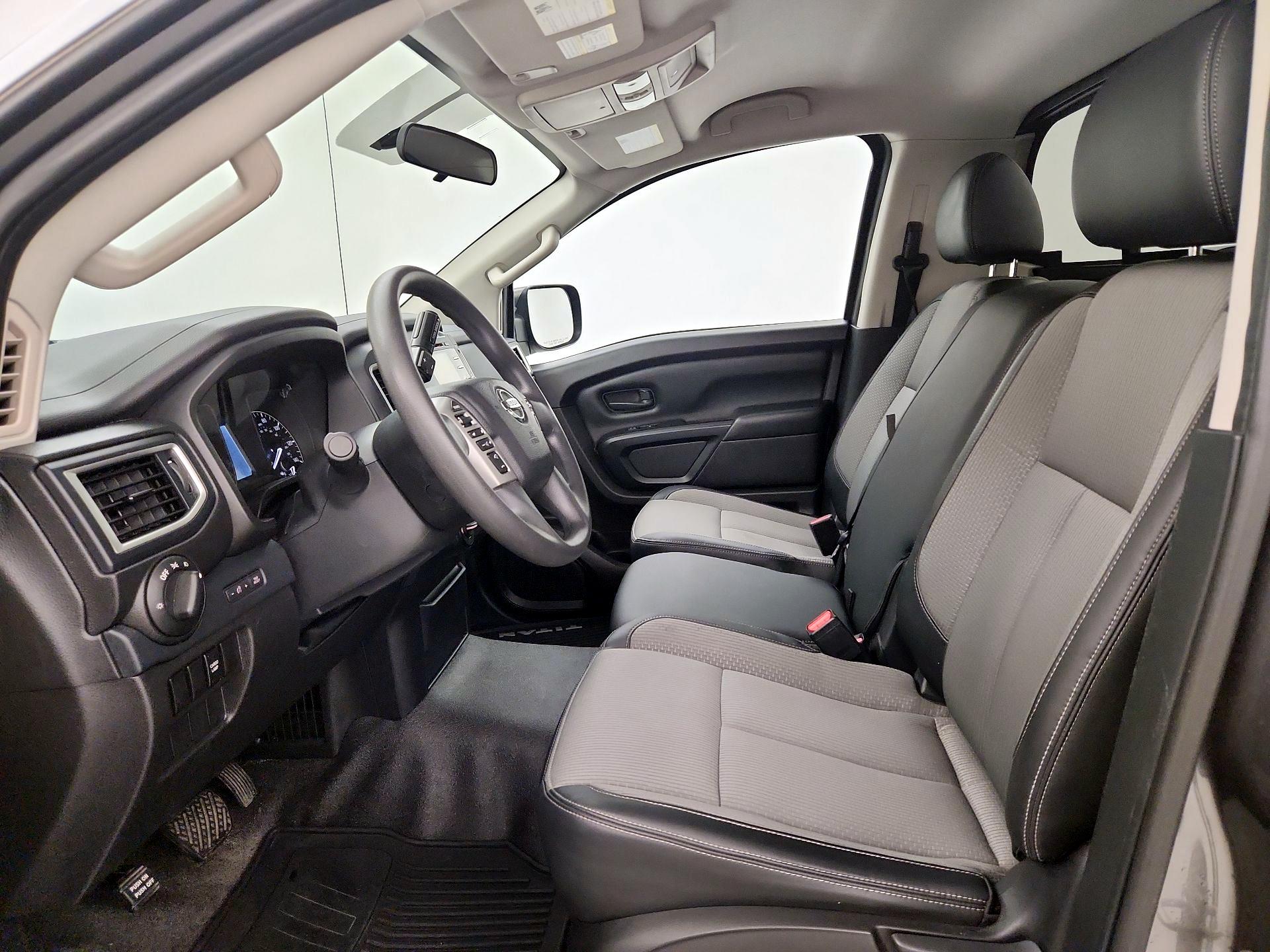 Thumbnail: 2017 Nissan Titan - 11