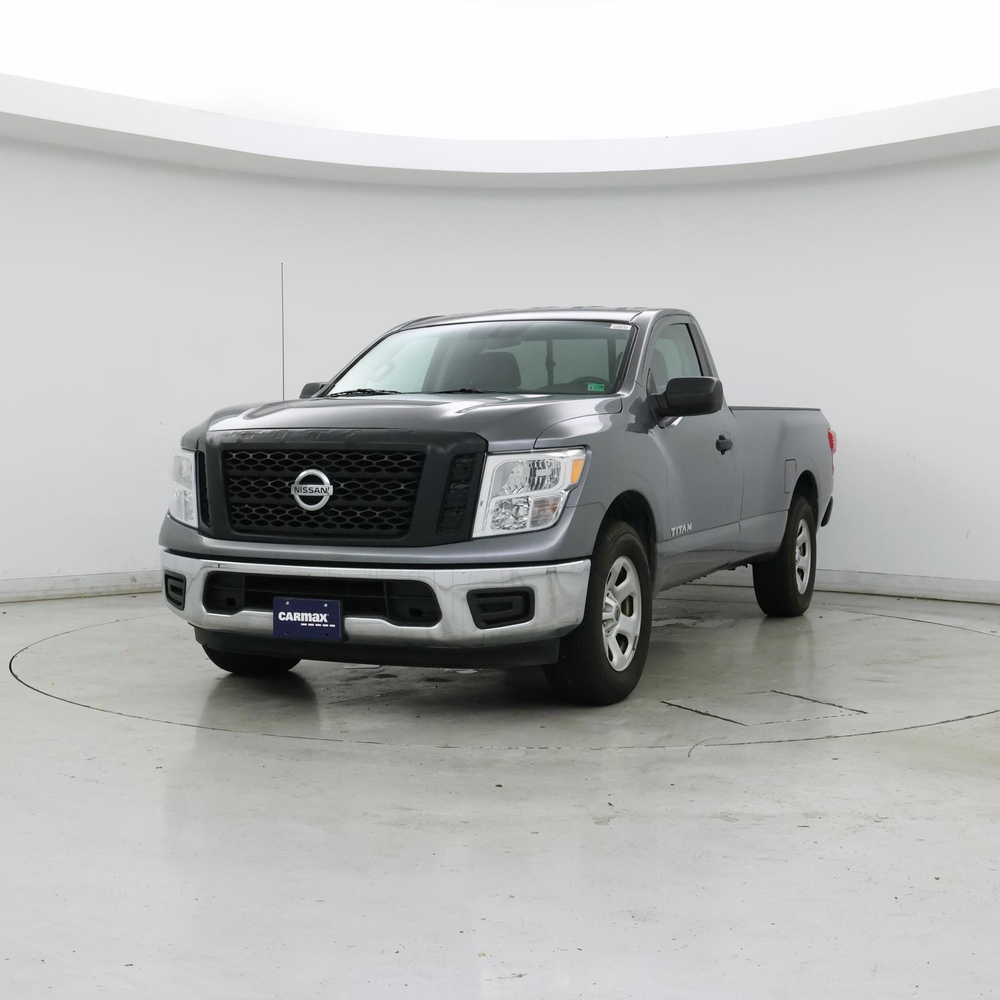 Thumbnail: 2017 Nissan Titan - 4