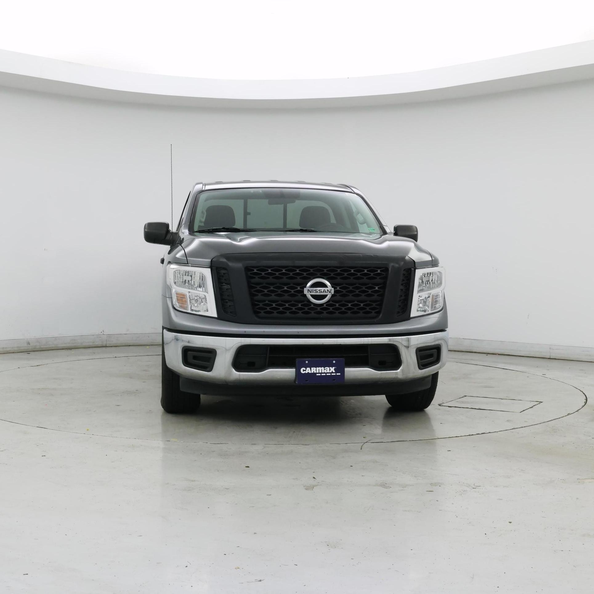 Thumbnail: 2017 Nissan Titan - 5