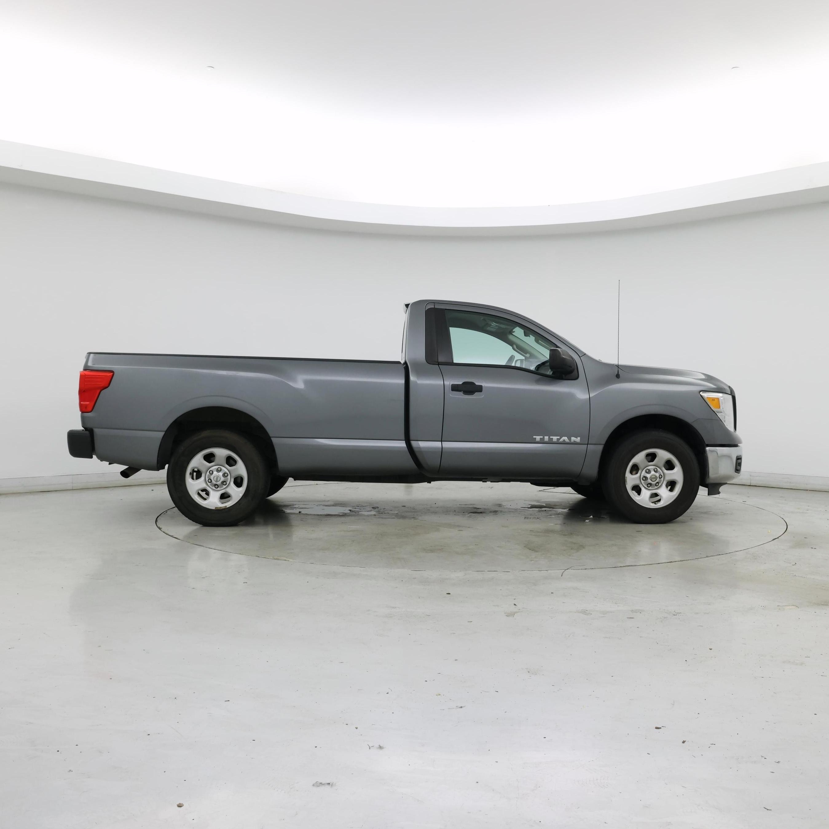 Thumbnail: 2017 Nissan Titan - 7