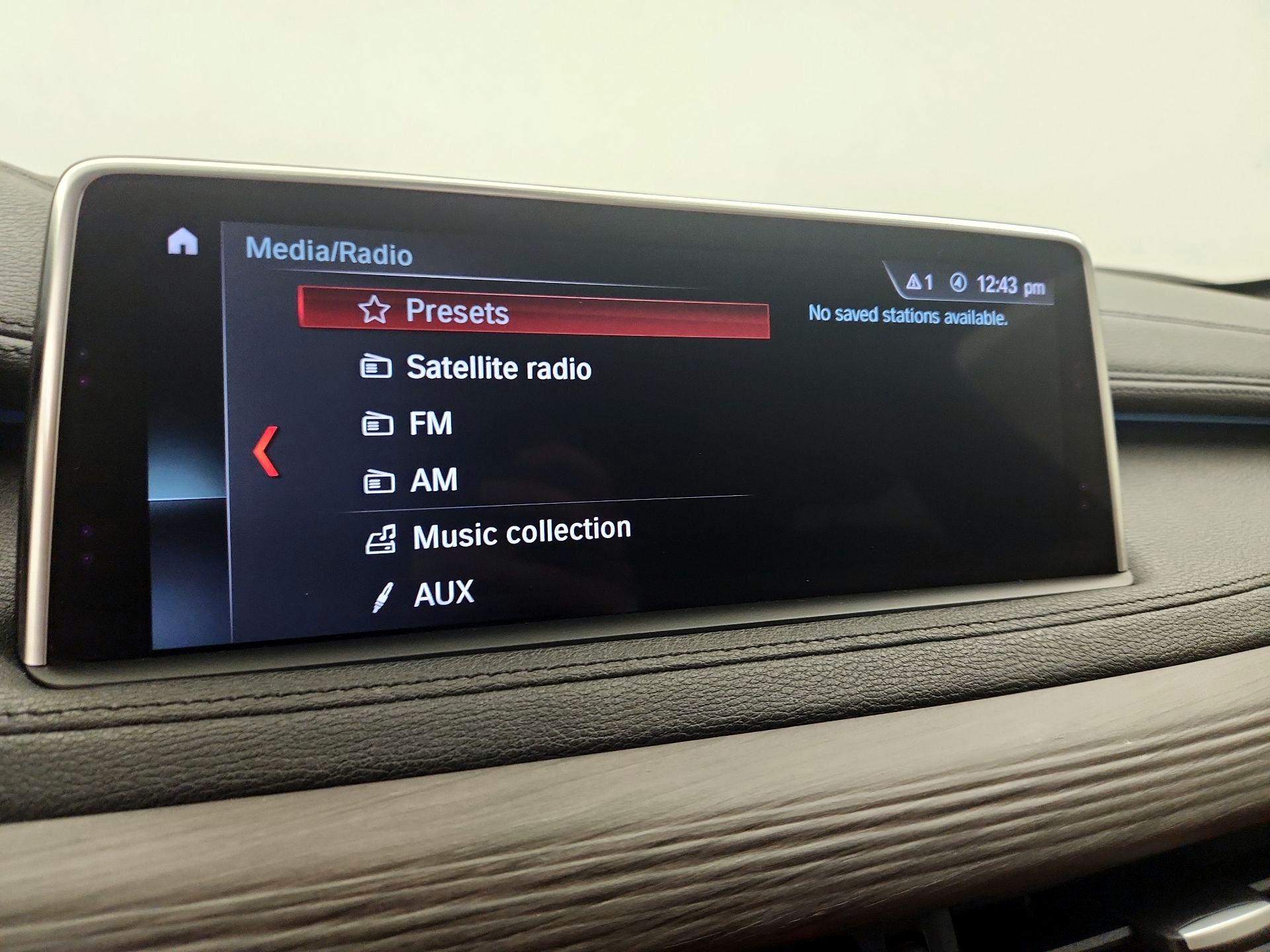 Thumbnail: 2019 BMW X6 - 16