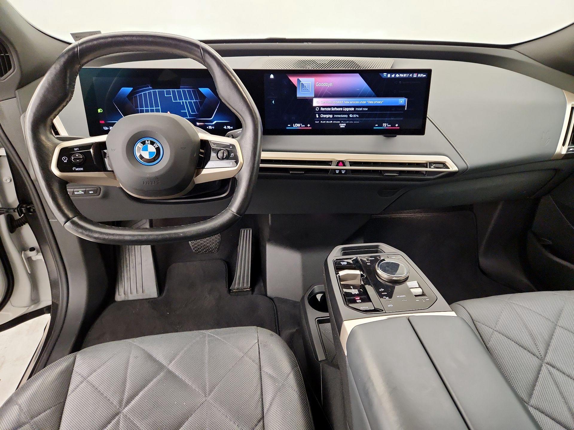 Thumbnail: 2022 BMW iX - 9