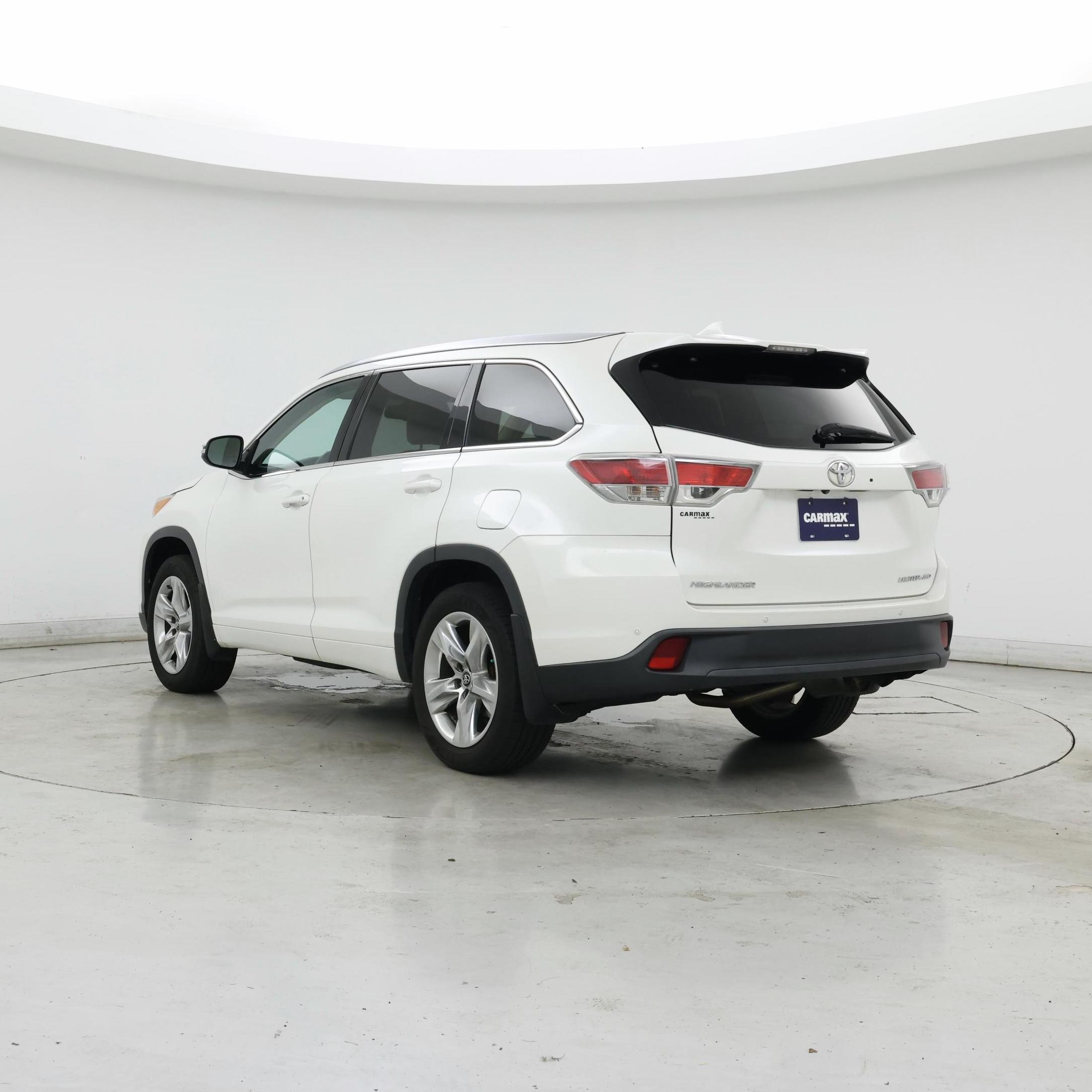 Thumbnail: 2016 Toyota Highlander - 2