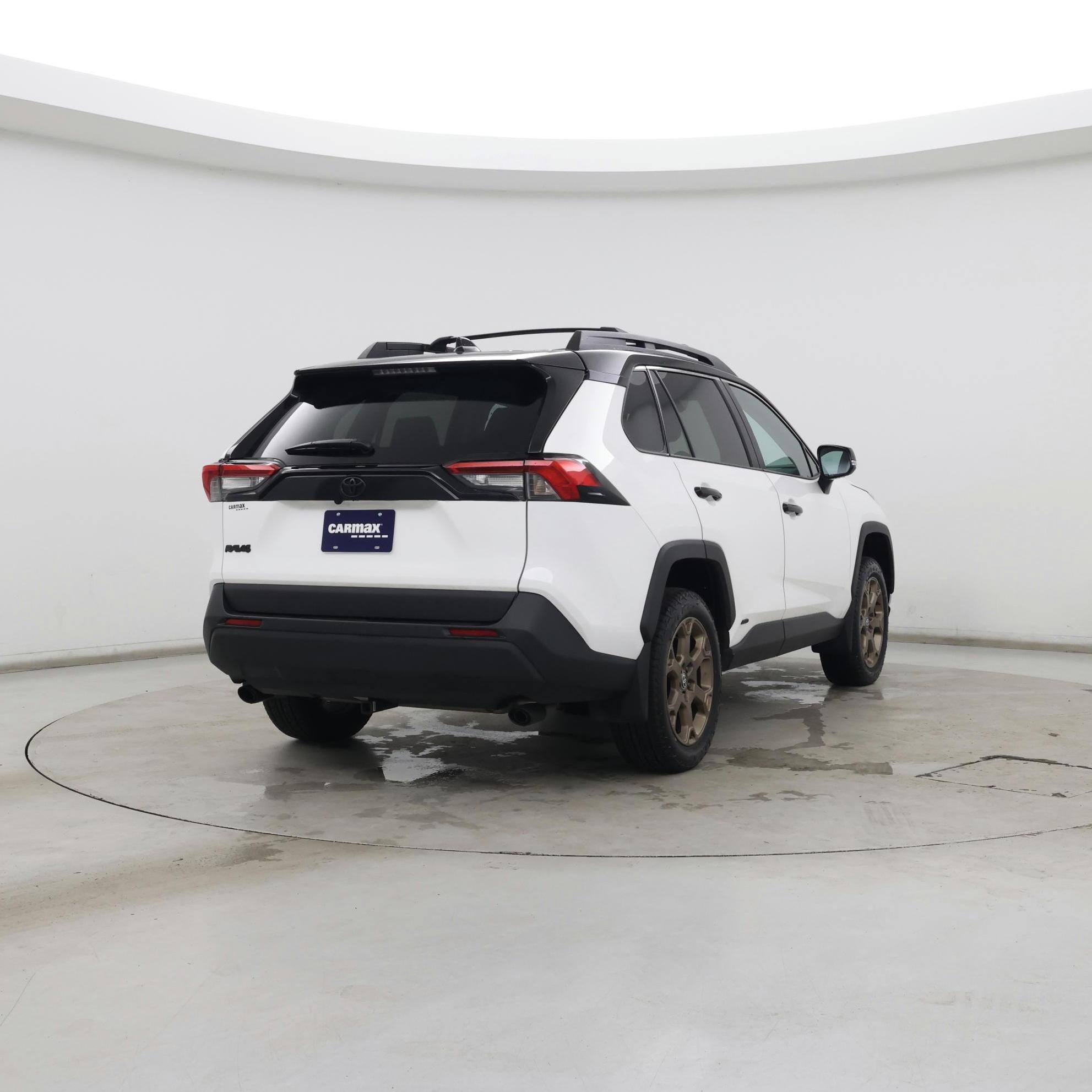 Thumbnail: 2025 Toyota RAV4 - 8