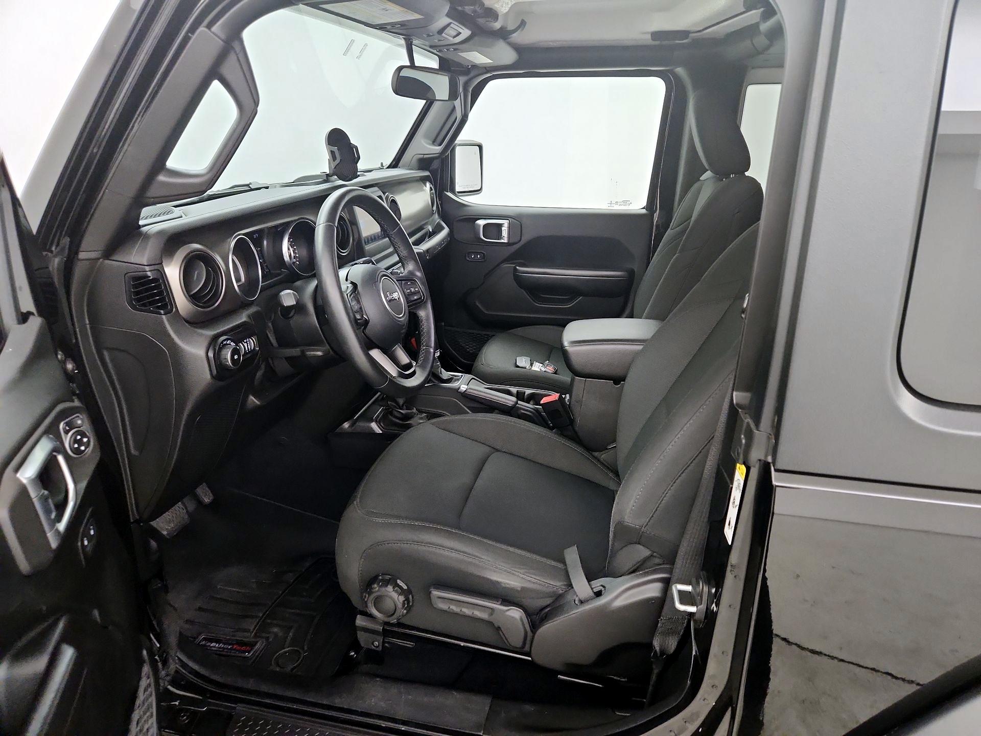 Thumbnail: 2019 Jeep Wrangler - 11