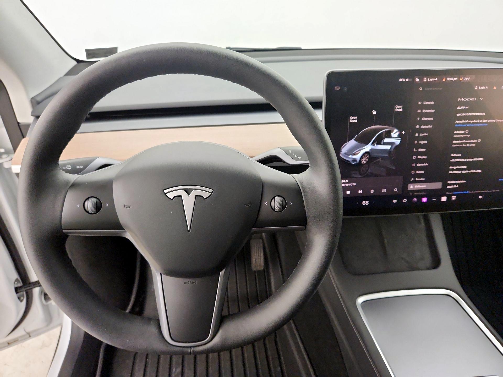 Thumbnail: 2023 Tesla Model Y - 10