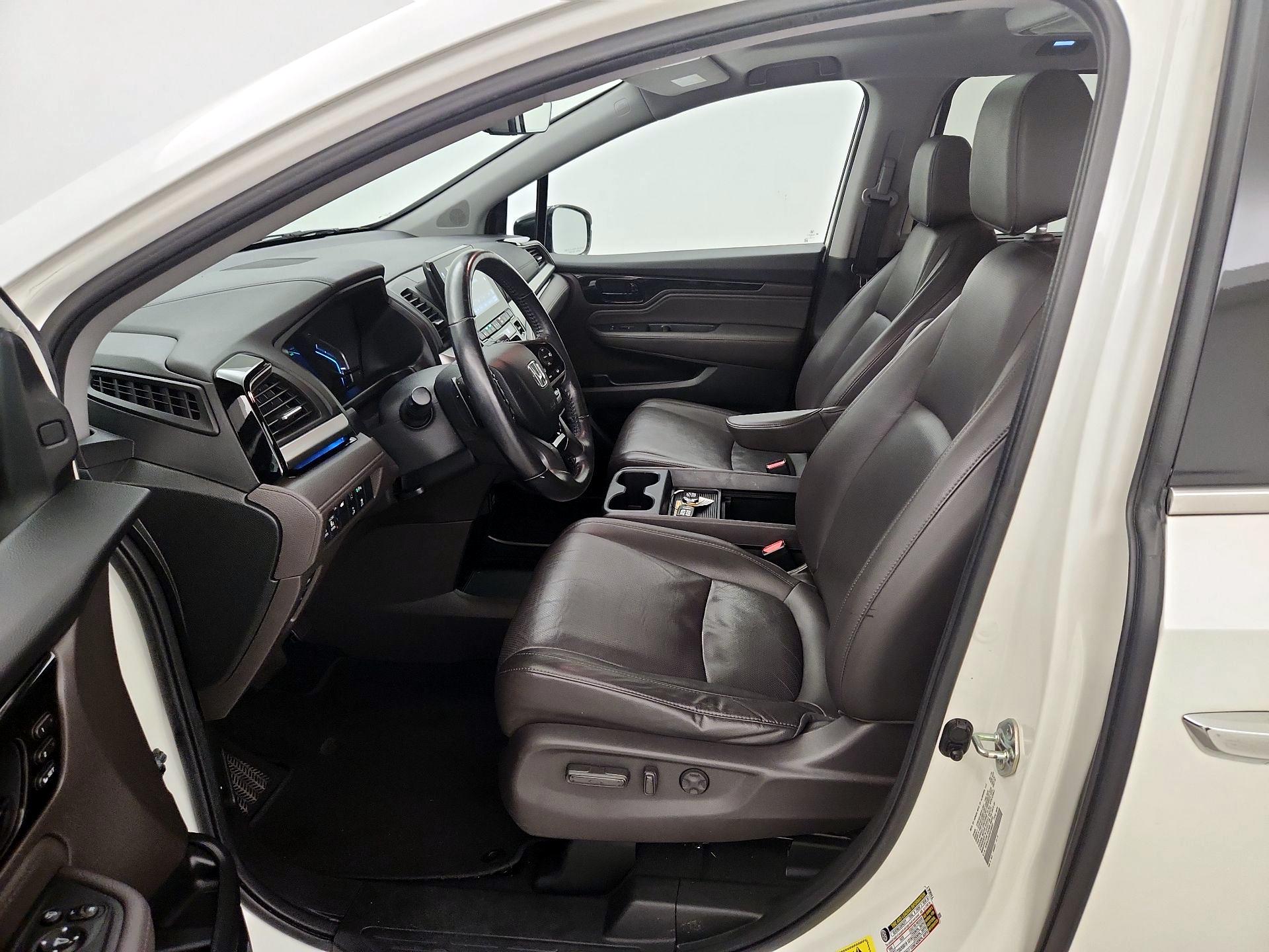 Thumbnail: 2019 Honda Odyssey - 11