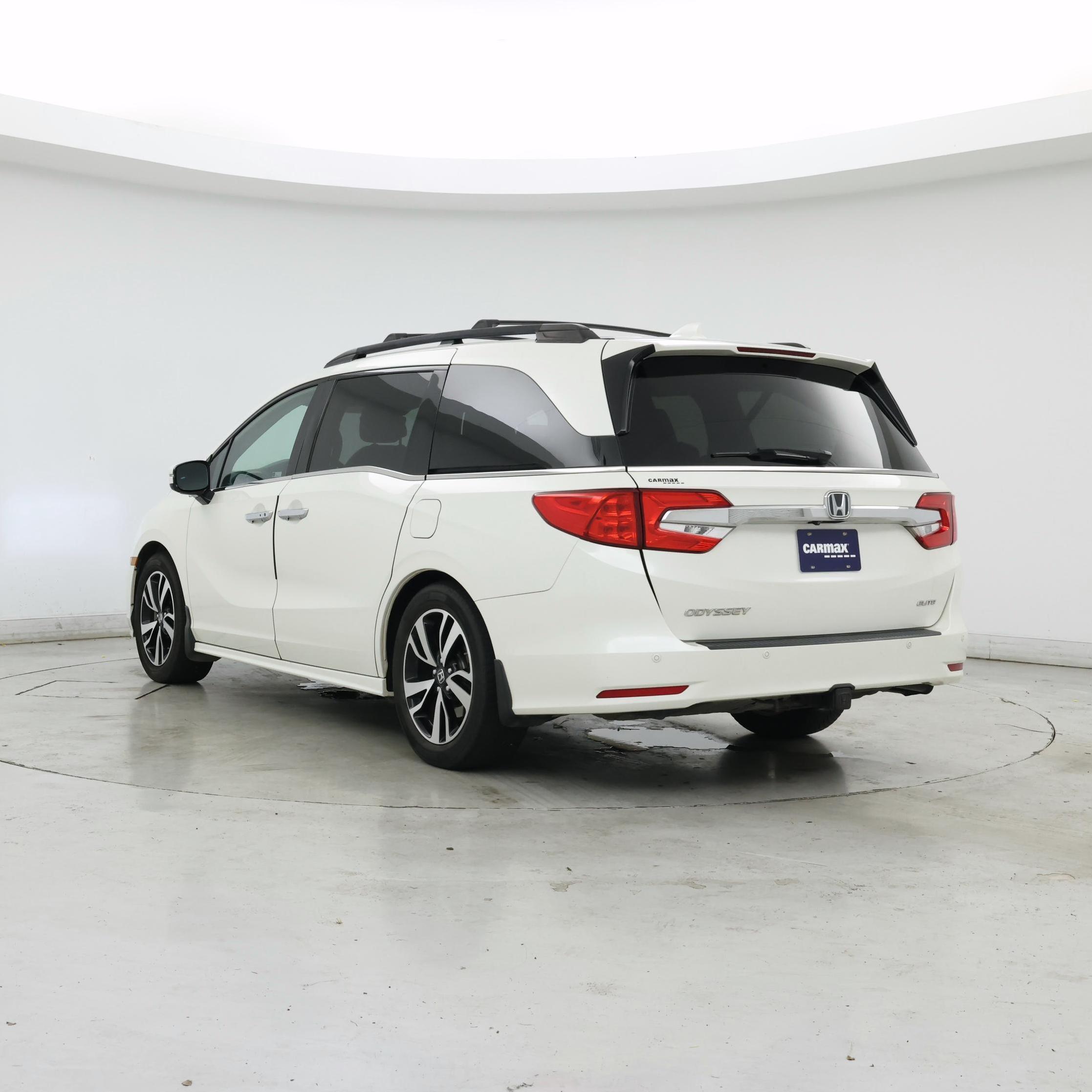 Thumbnail: 2019 Honda Odyssey - 2