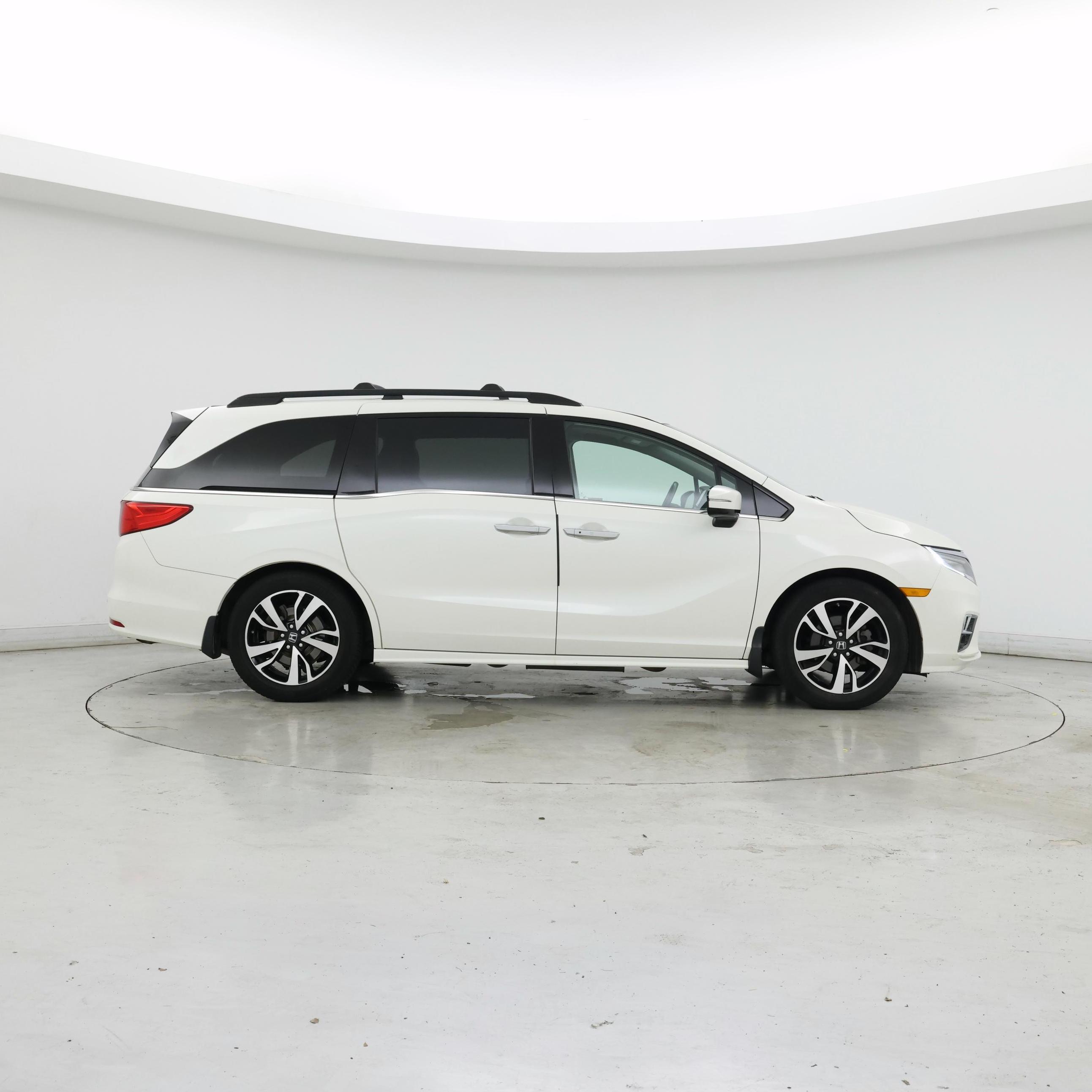 Thumbnail: 2019 Honda Odyssey - 7