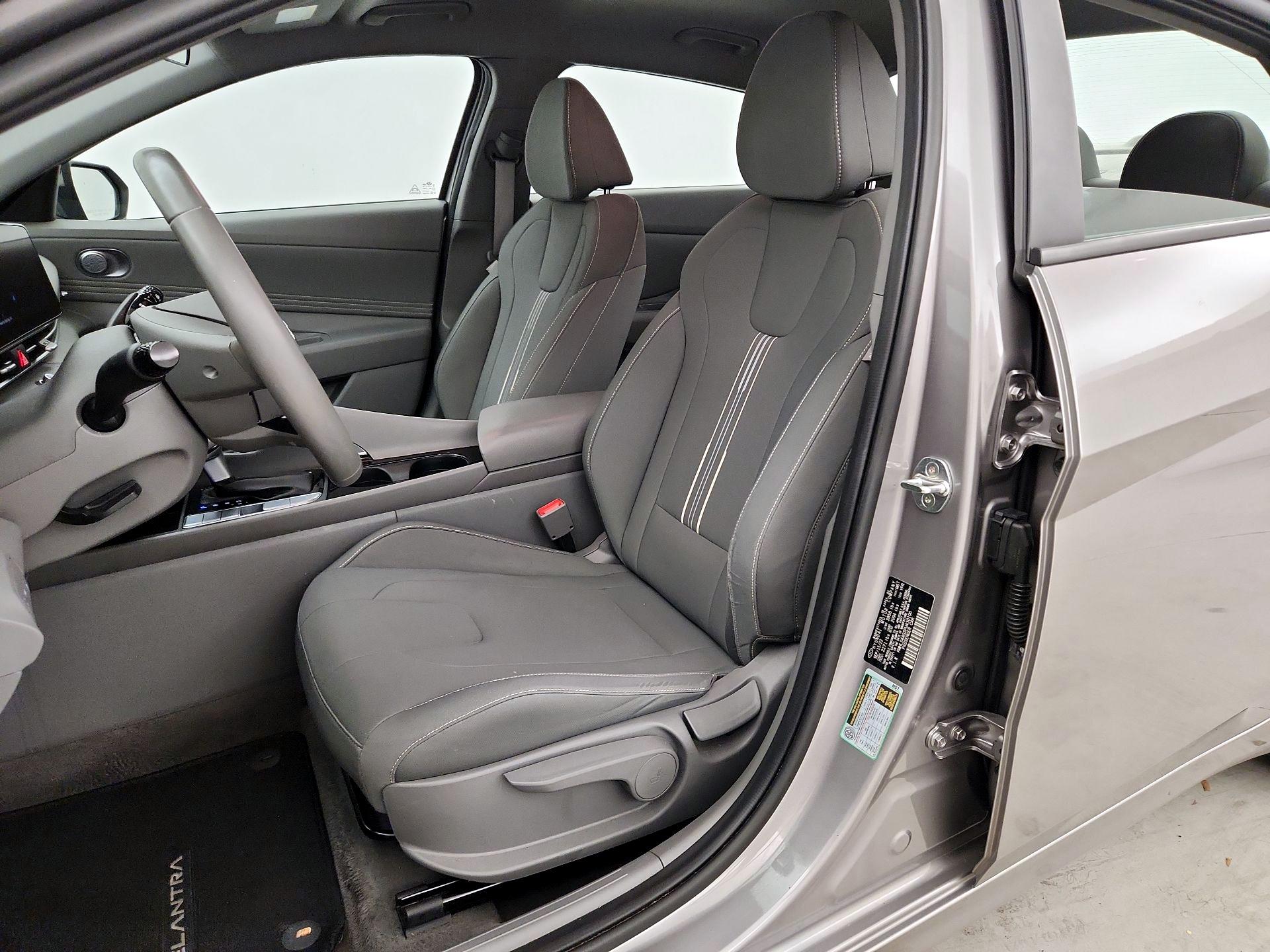 Thumbnail: 2023 Hyundai Elantra - 11