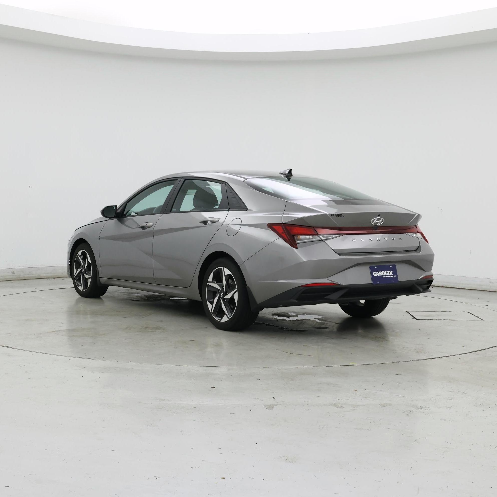 Thumbnail: 2023 Hyundai Elantra - 2