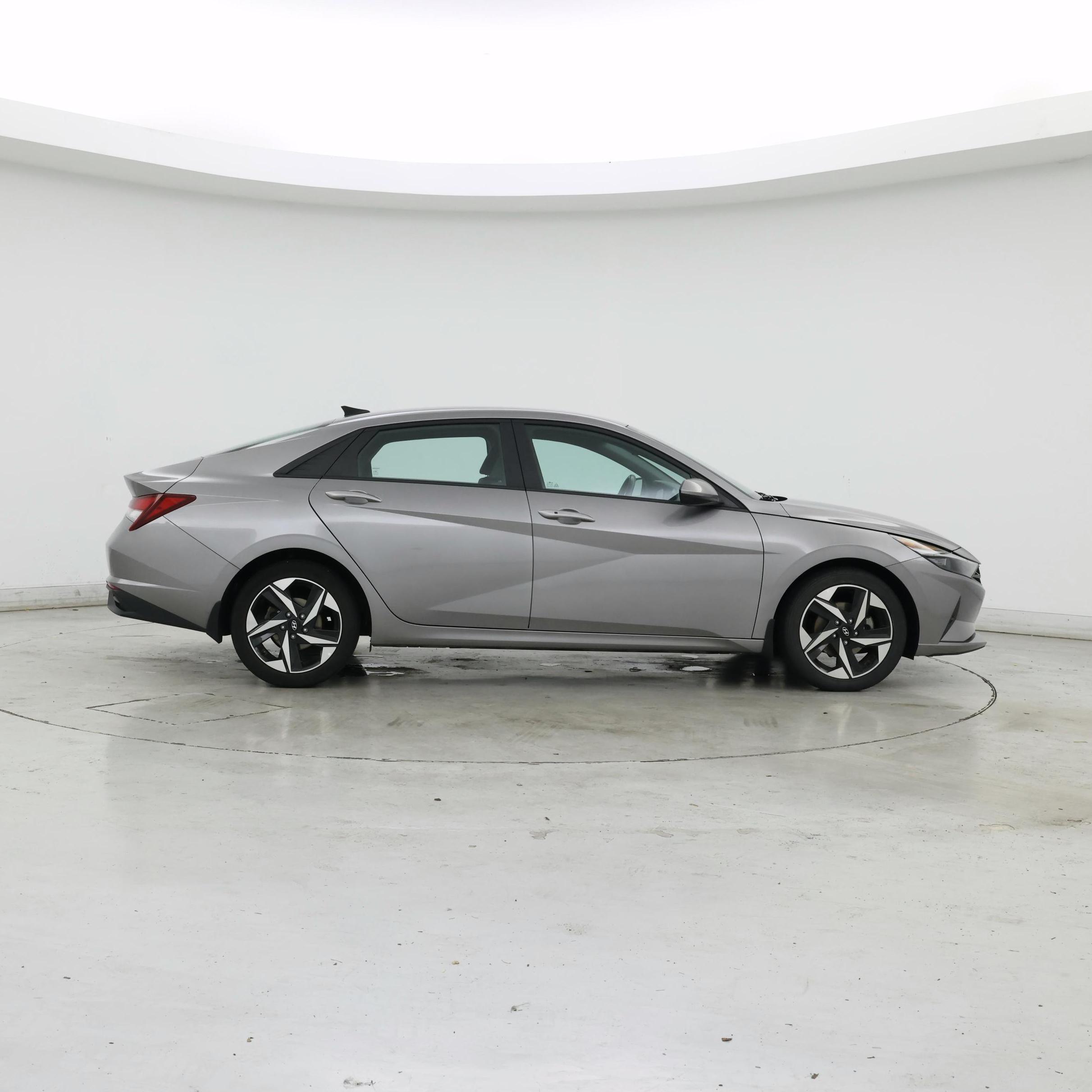 Thumbnail: 2023 Hyundai Elantra - 7