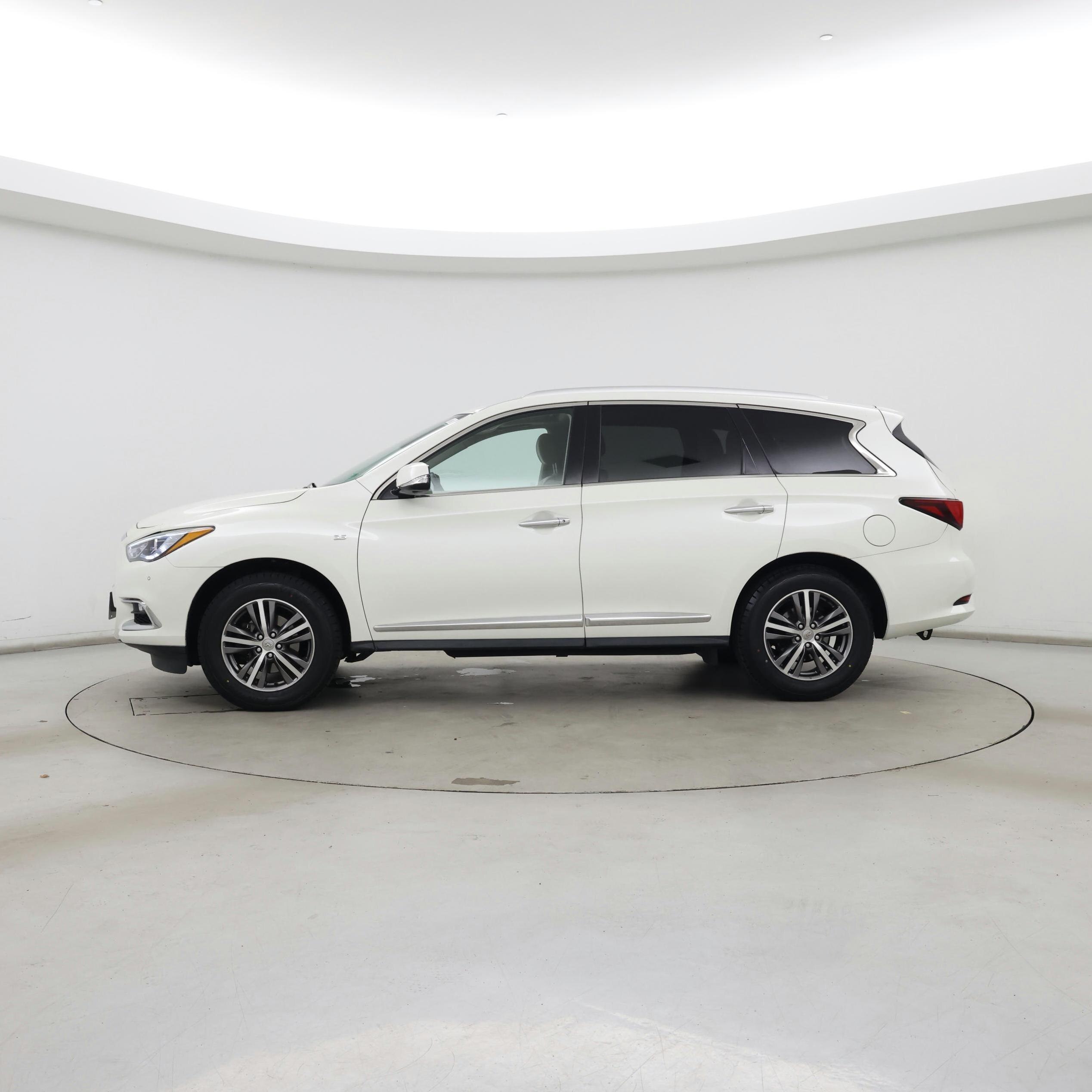 Thumbnail: 2020 INFINITI QX60 - 3