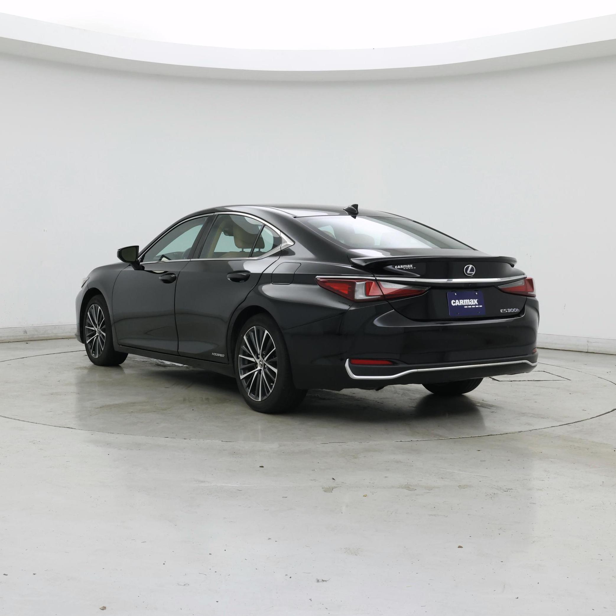 Thumbnail: 2022 Lexus ES - 2