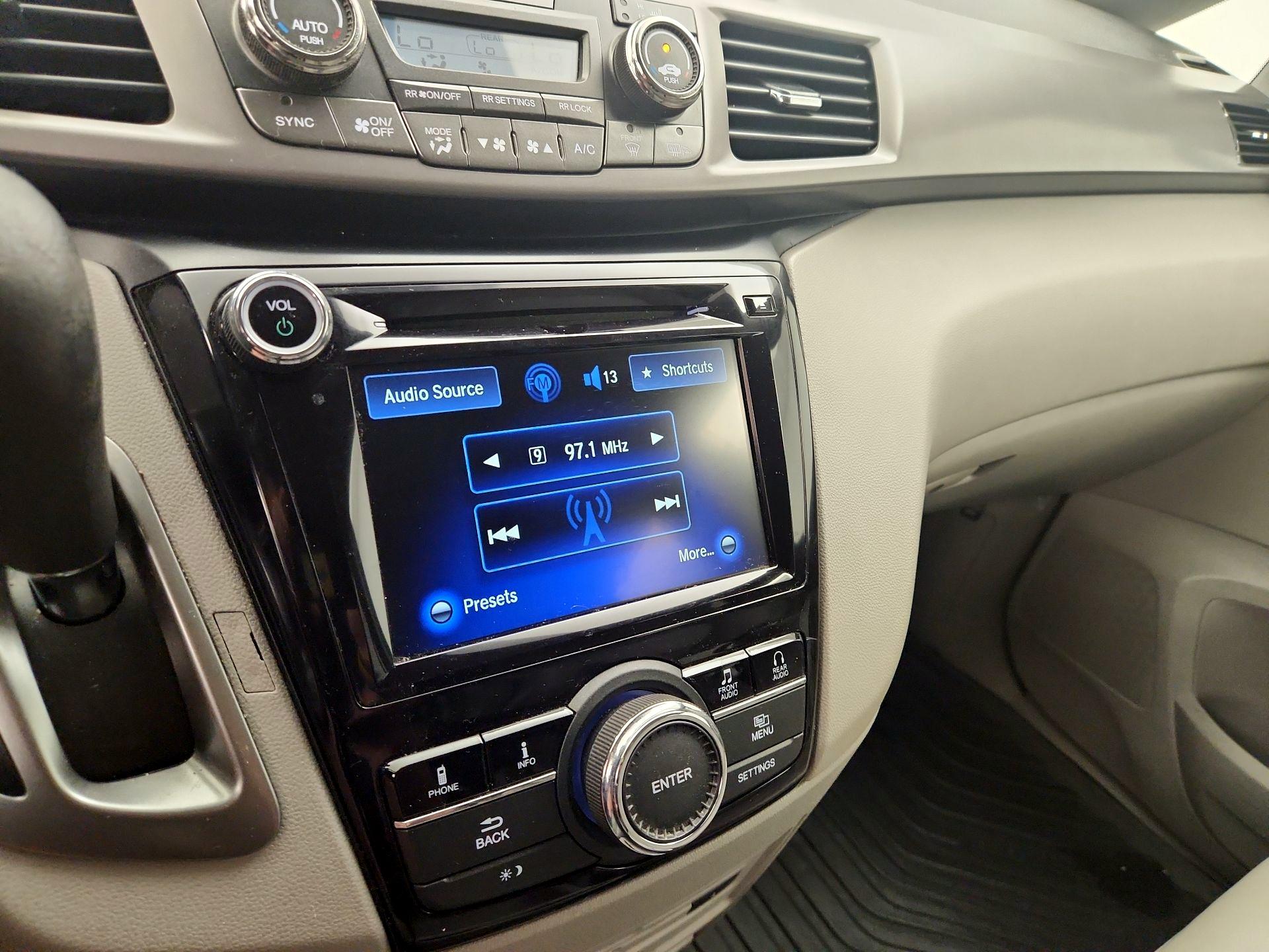 Thumbnail: 2016 Honda Odyssey - 15