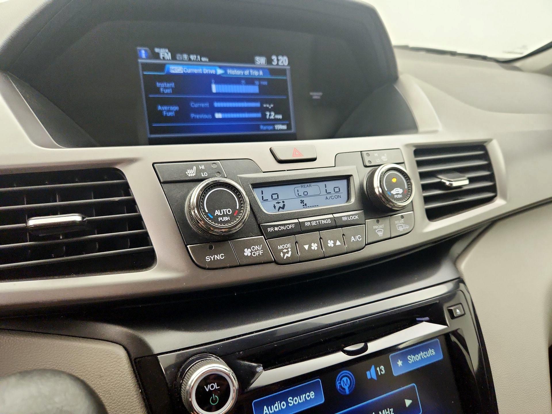 Thumbnail: 2016 Honda Odyssey - 16