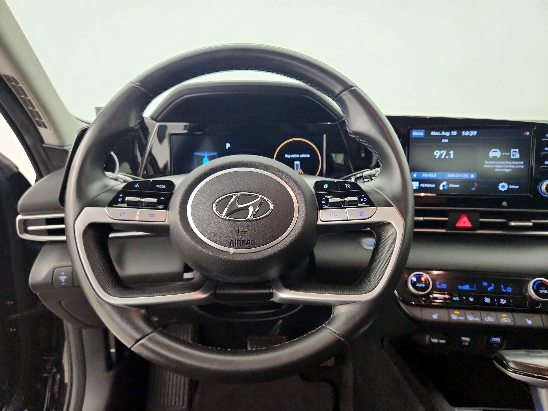 Thumbnail: 2021 Hyundai Elantra - 10