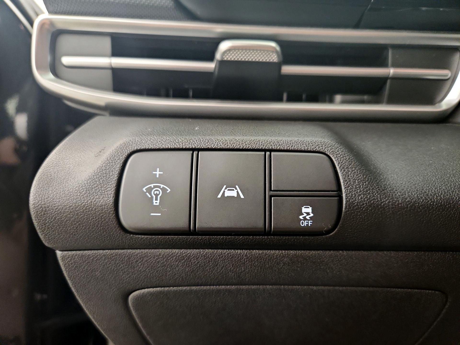 Thumbnail: 2021 Hyundai Elantra - 13