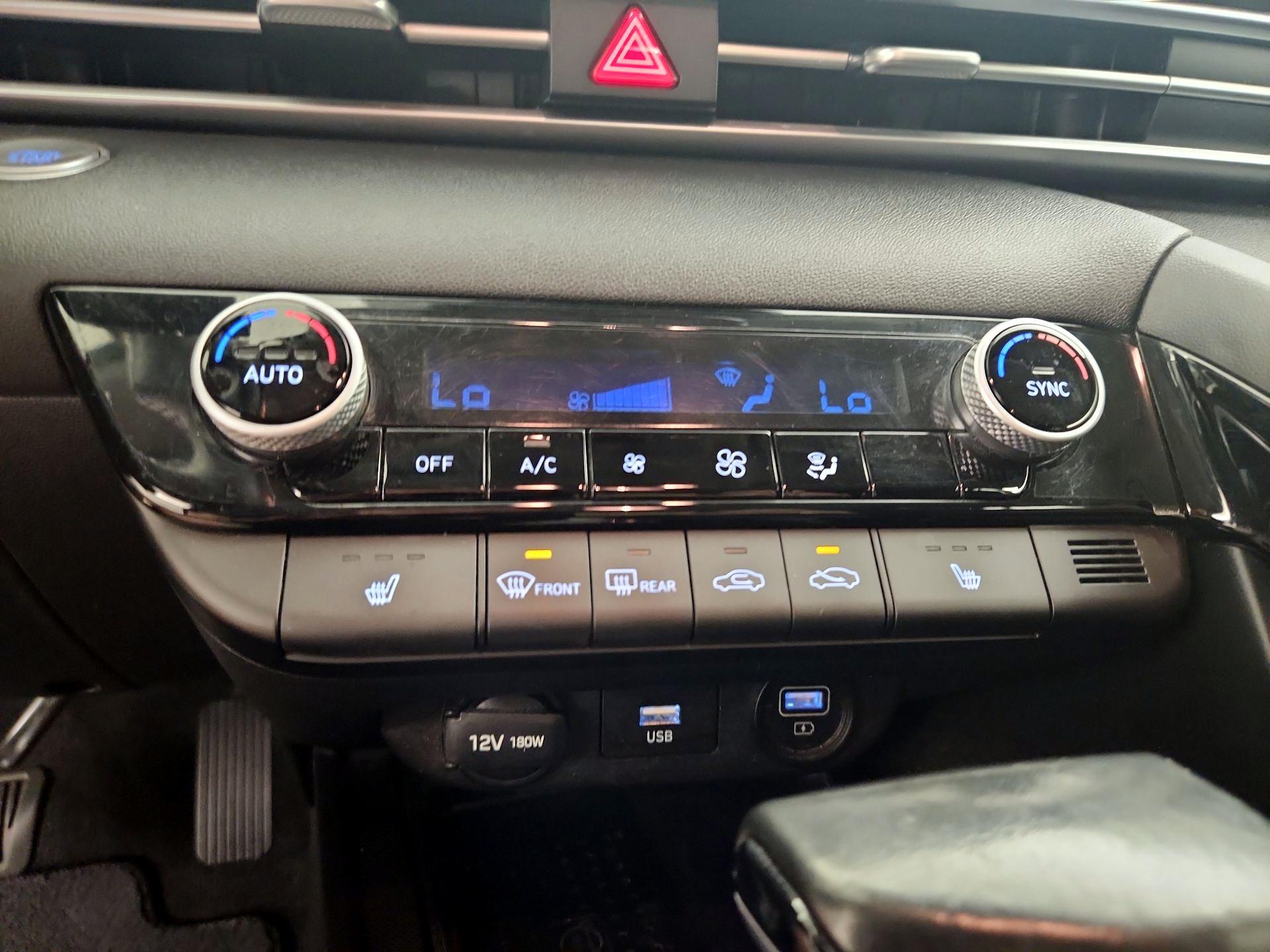 Thumbnail: 2021 Hyundai Elantra - 16