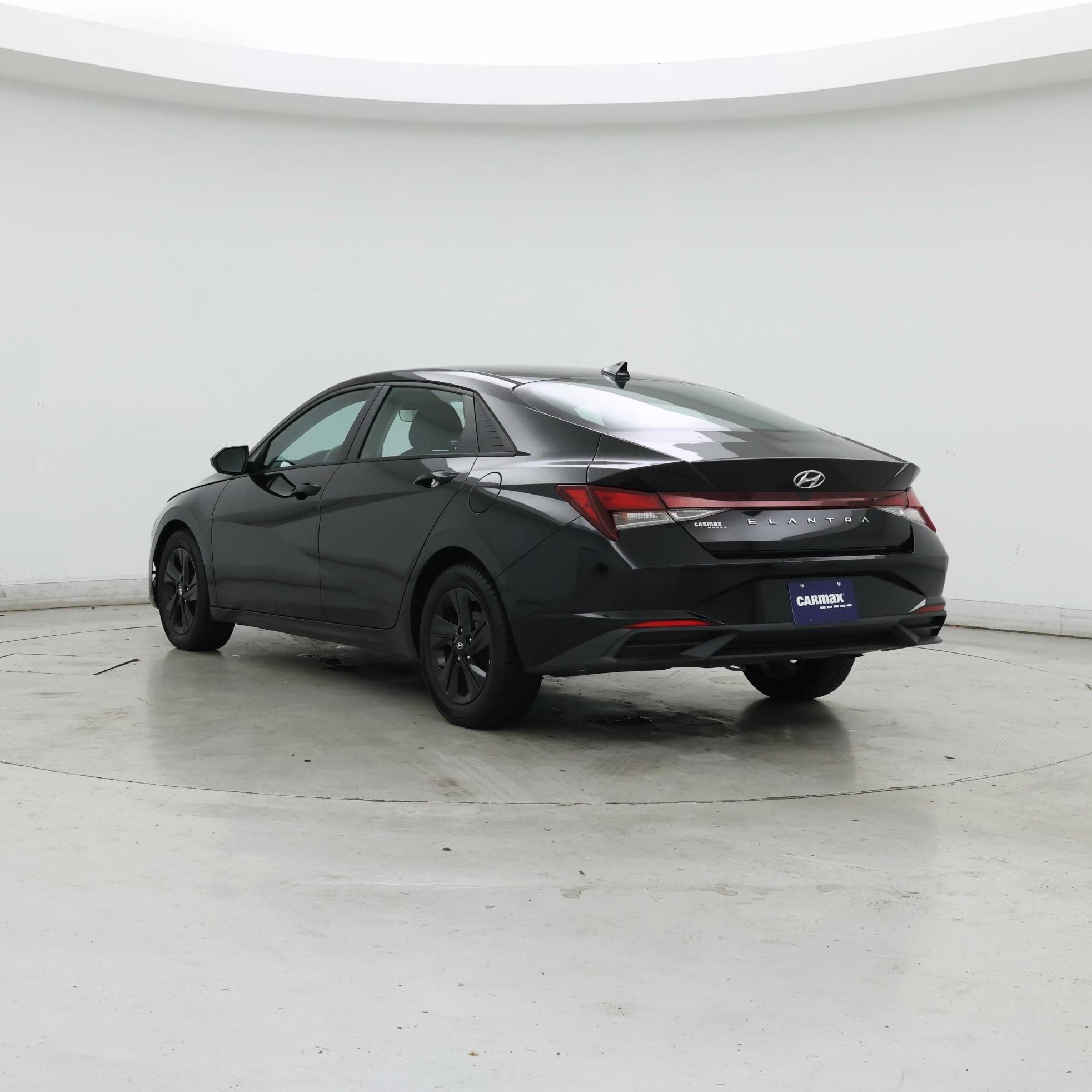 Thumbnail: 2021 Hyundai Elantra - 2