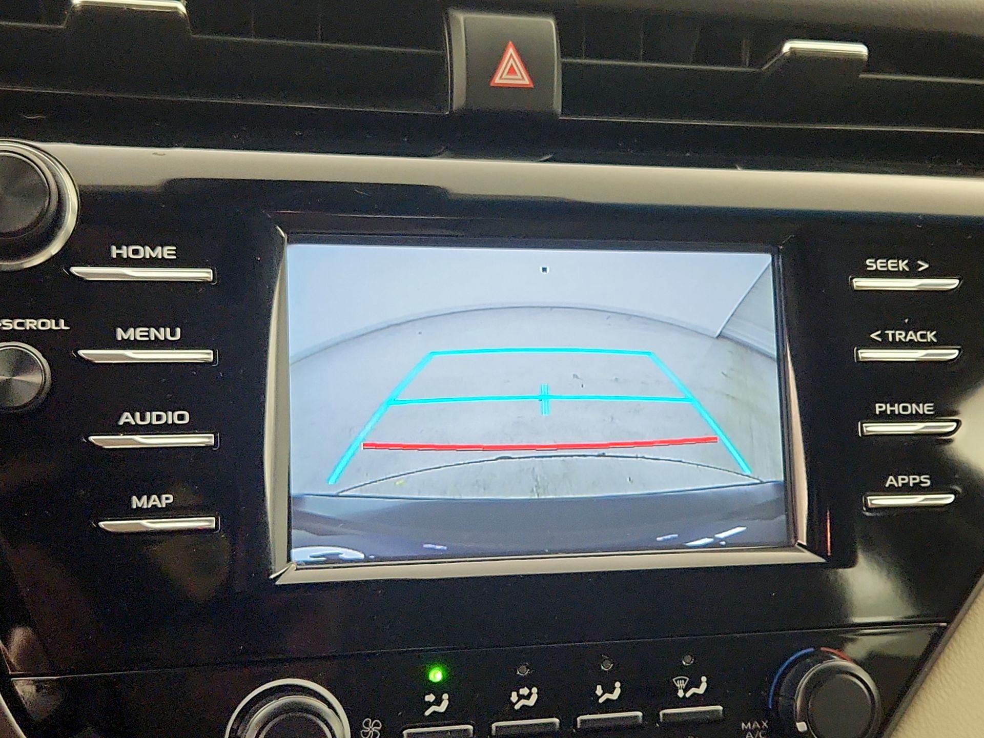 Thumbnail: 2019 Toyota Camry - 14