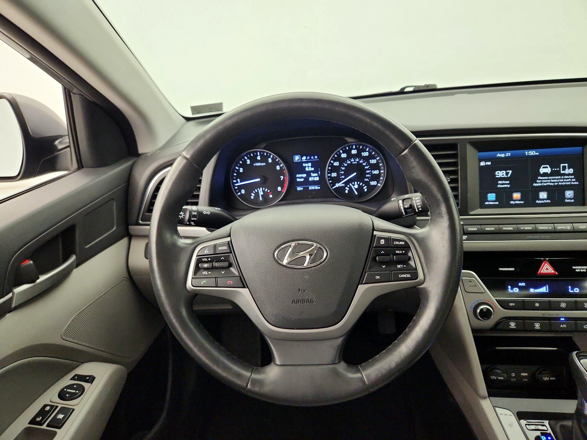 Thumbnail: 2017 Hyundai Elantra - 10