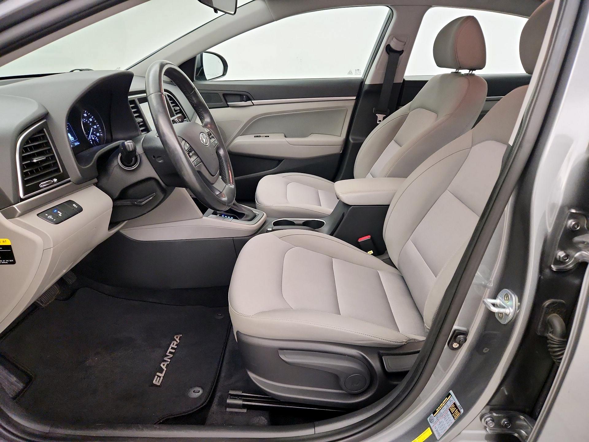 Thumbnail: 2017 Hyundai Elantra - 11