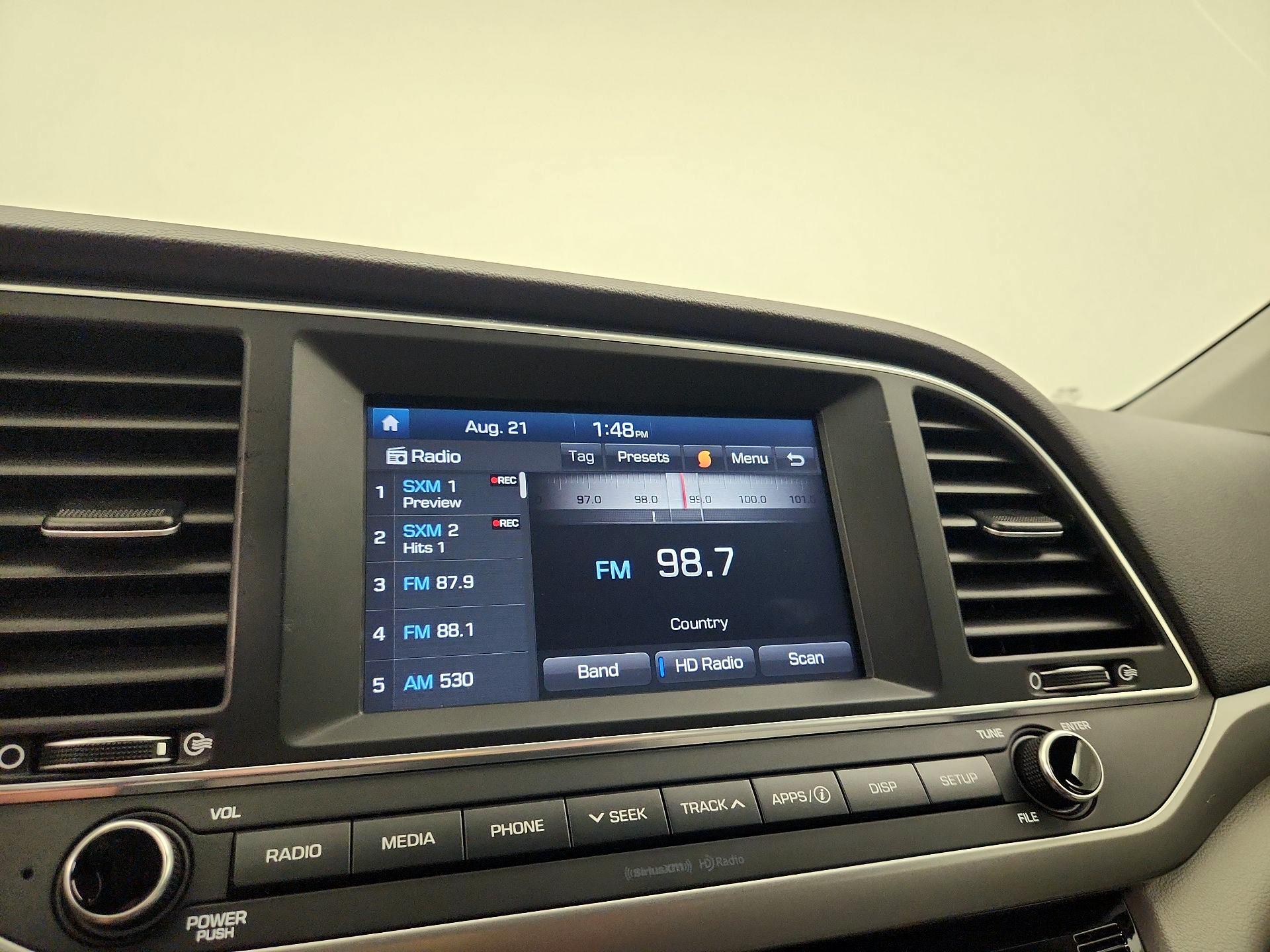 Thumbnail: 2017 Hyundai Elantra - 15
