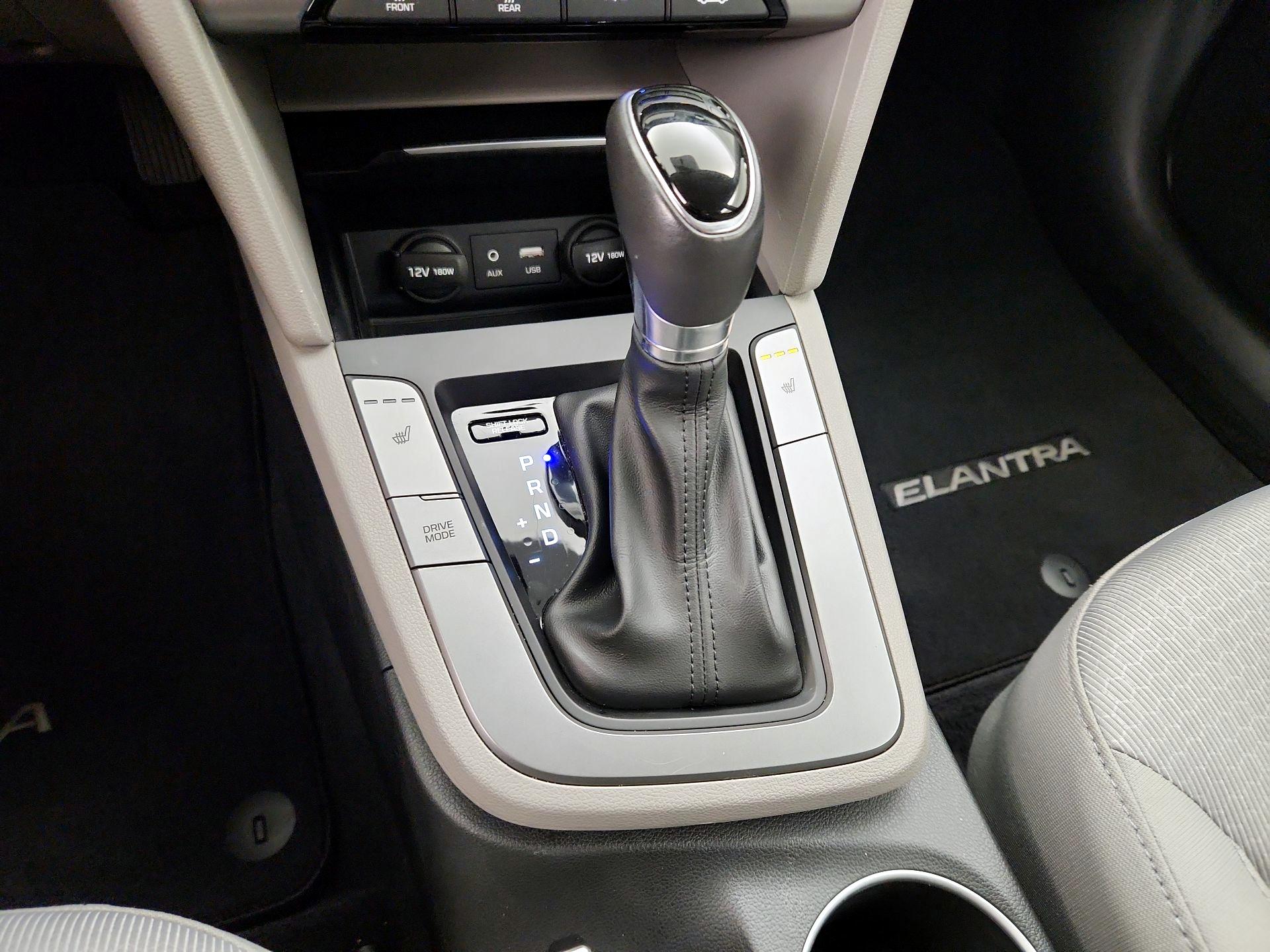 Thumbnail: 2017 Hyundai Elantra - 17