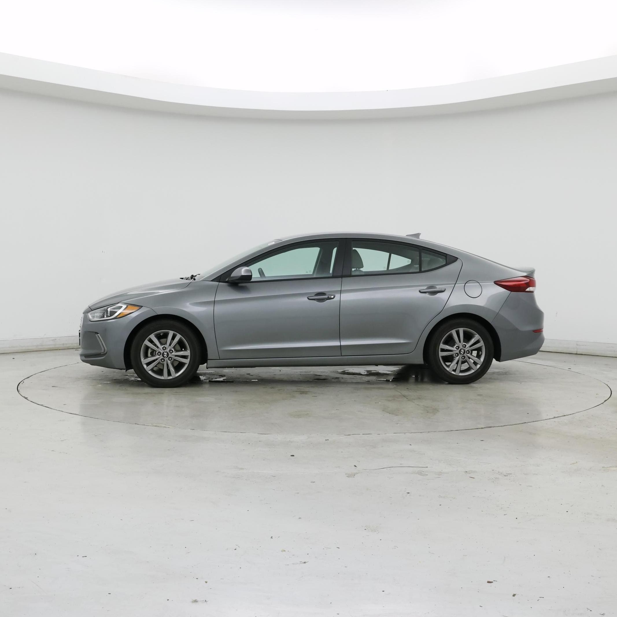 Thumbnail: 2017 Hyundai Elantra - 3