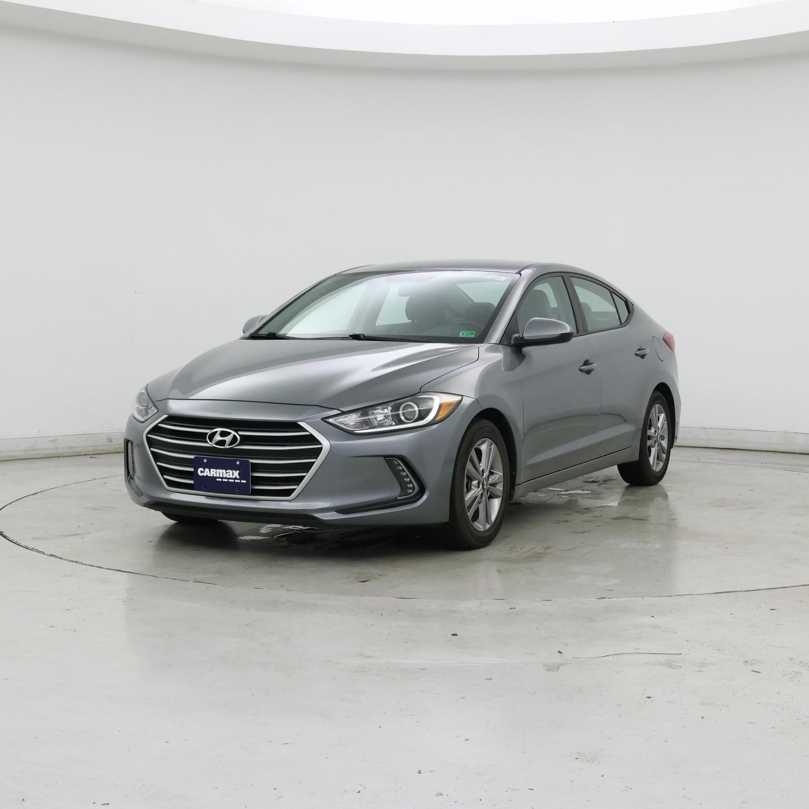 Thumbnail: 2017 Hyundai Elantra - 4