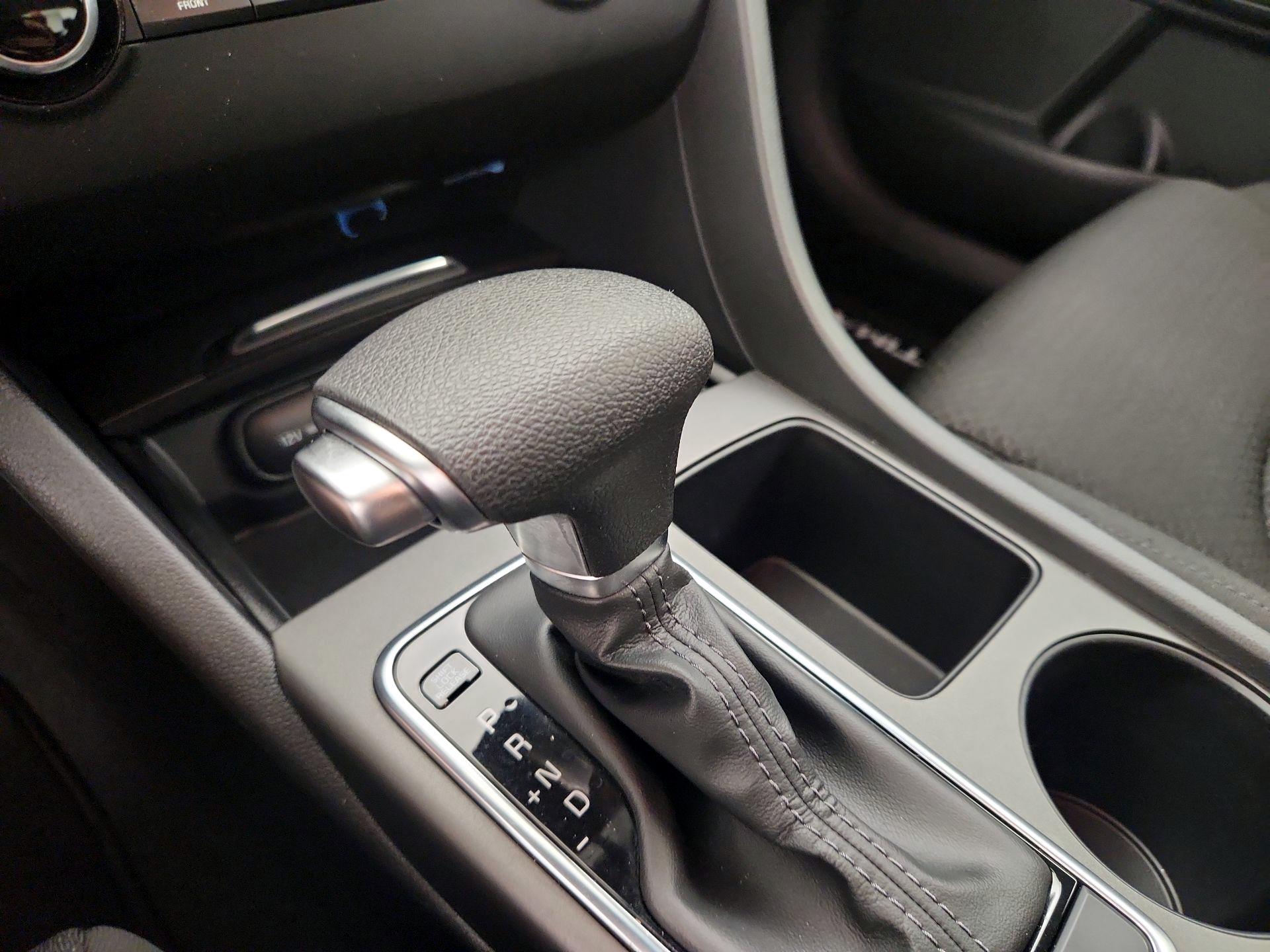 Thumbnail: 2016 Kia Optima - 17