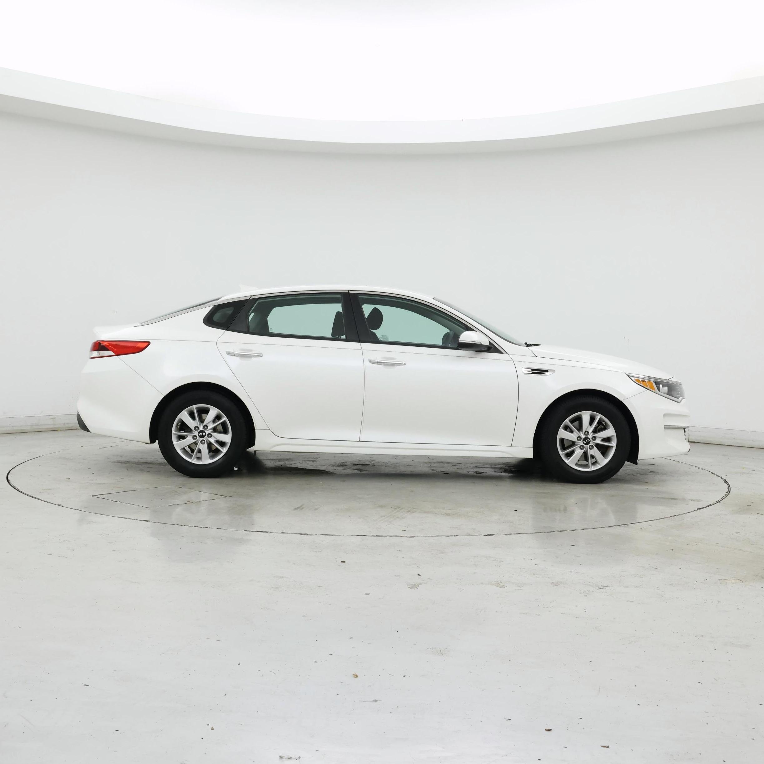 Thumbnail: 2016 Kia Optima - 7