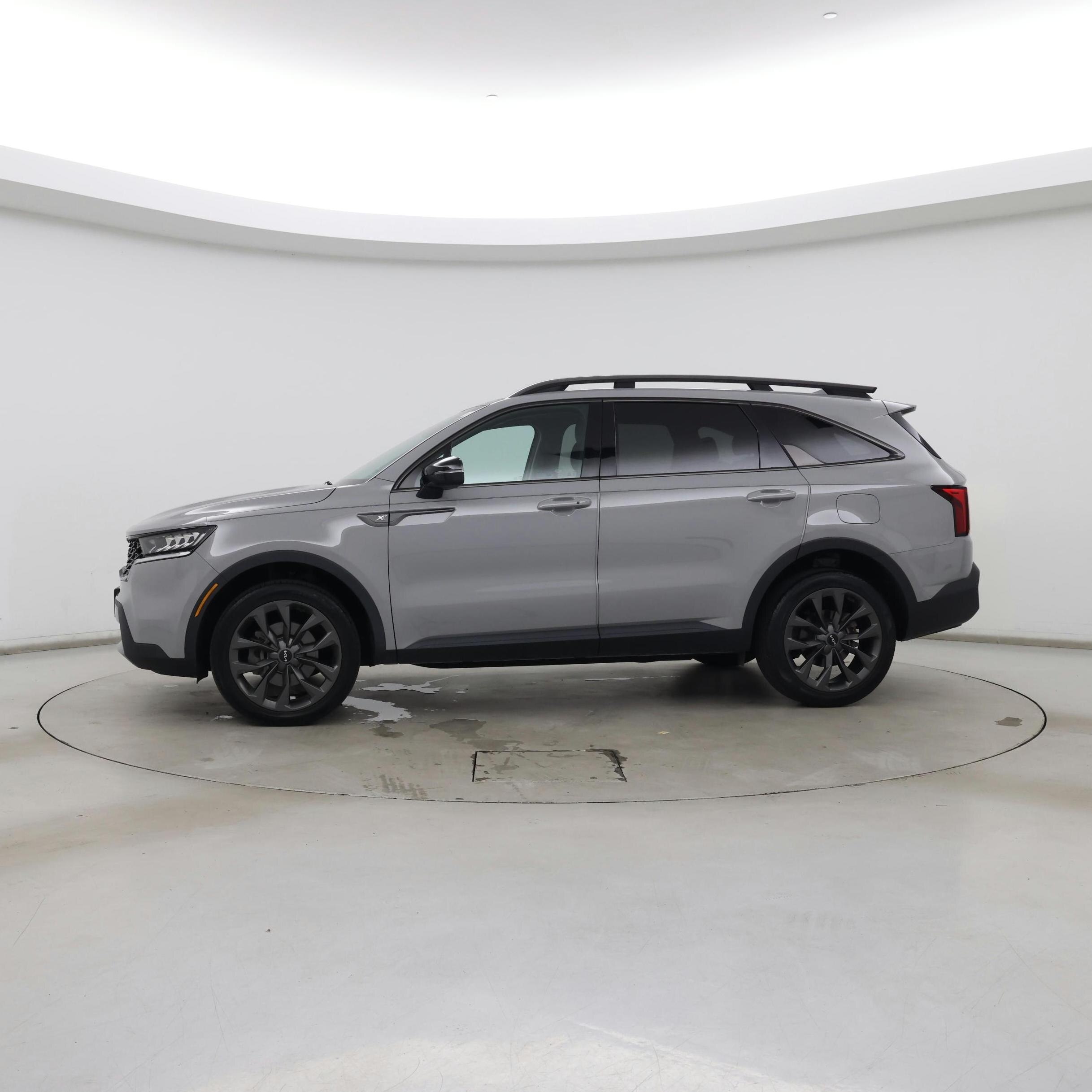 Thumbnail: 2023 Kia Sorento - 3