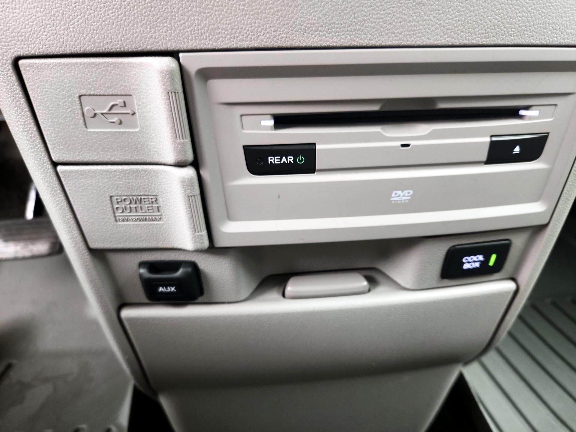 Thumbnail: 2014 Honda Odyssey - 19