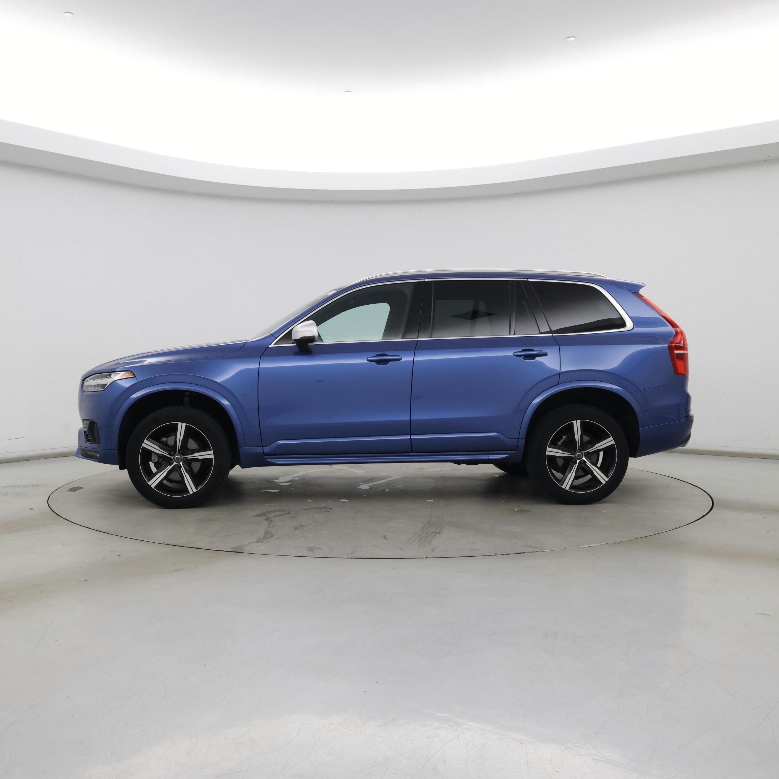 Thumbnail: 2017 Volvo XC90 - 3