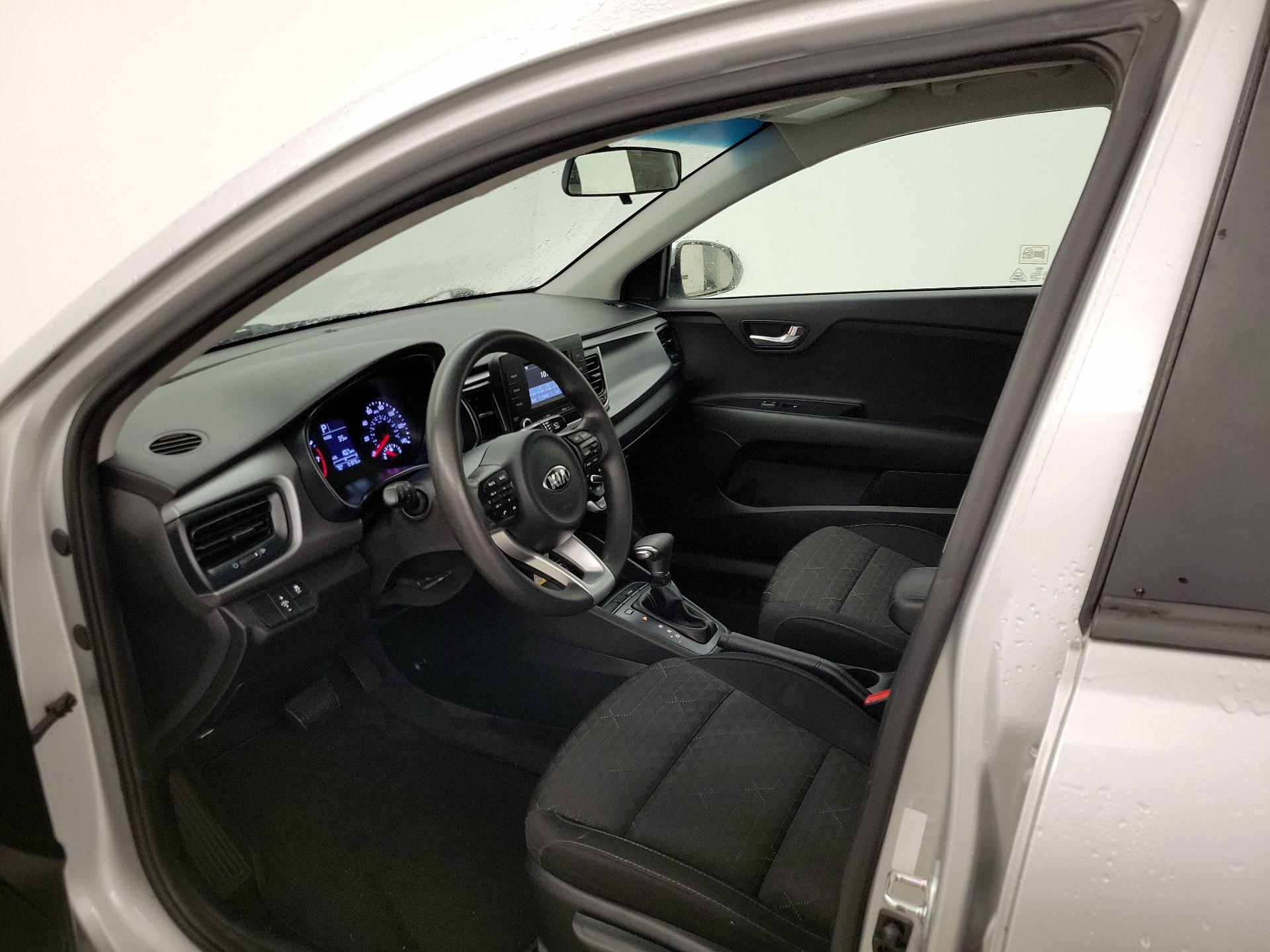 Thumbnail: 2018 Kia Rio - 11