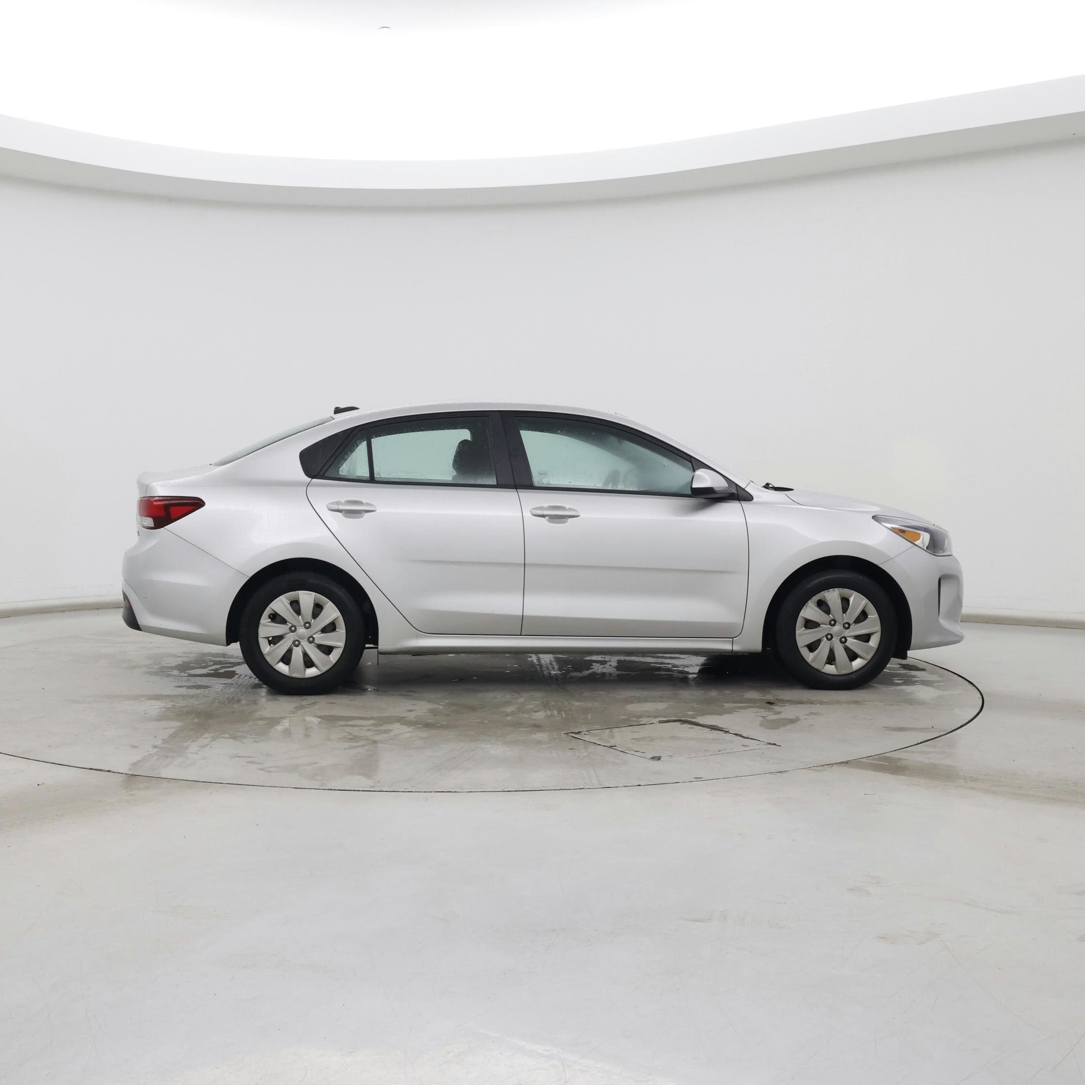 Thumbnail: 2018 Kia Rio - 7