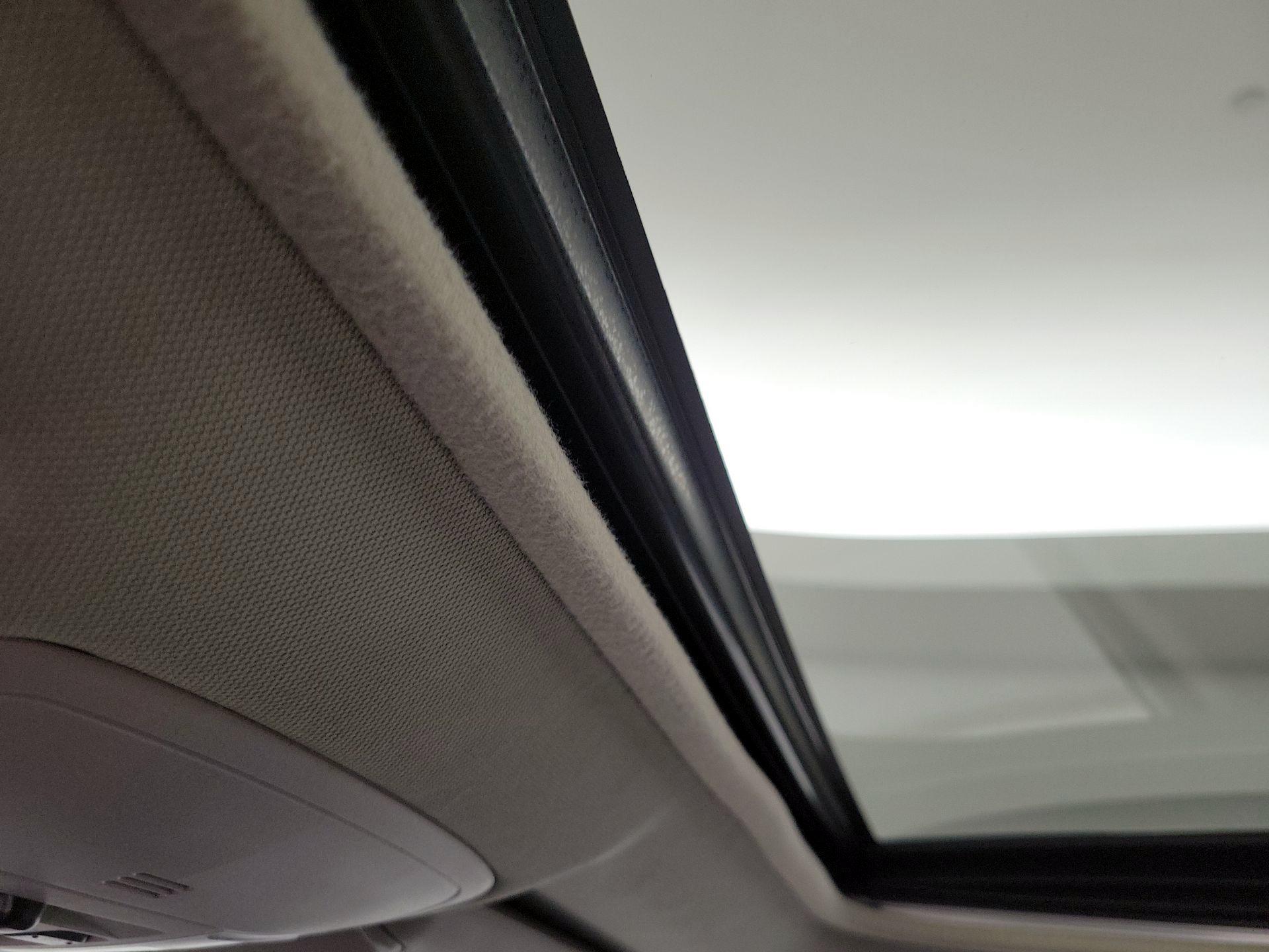 Thumbnail: 2016 Toyota RAV4 - 19