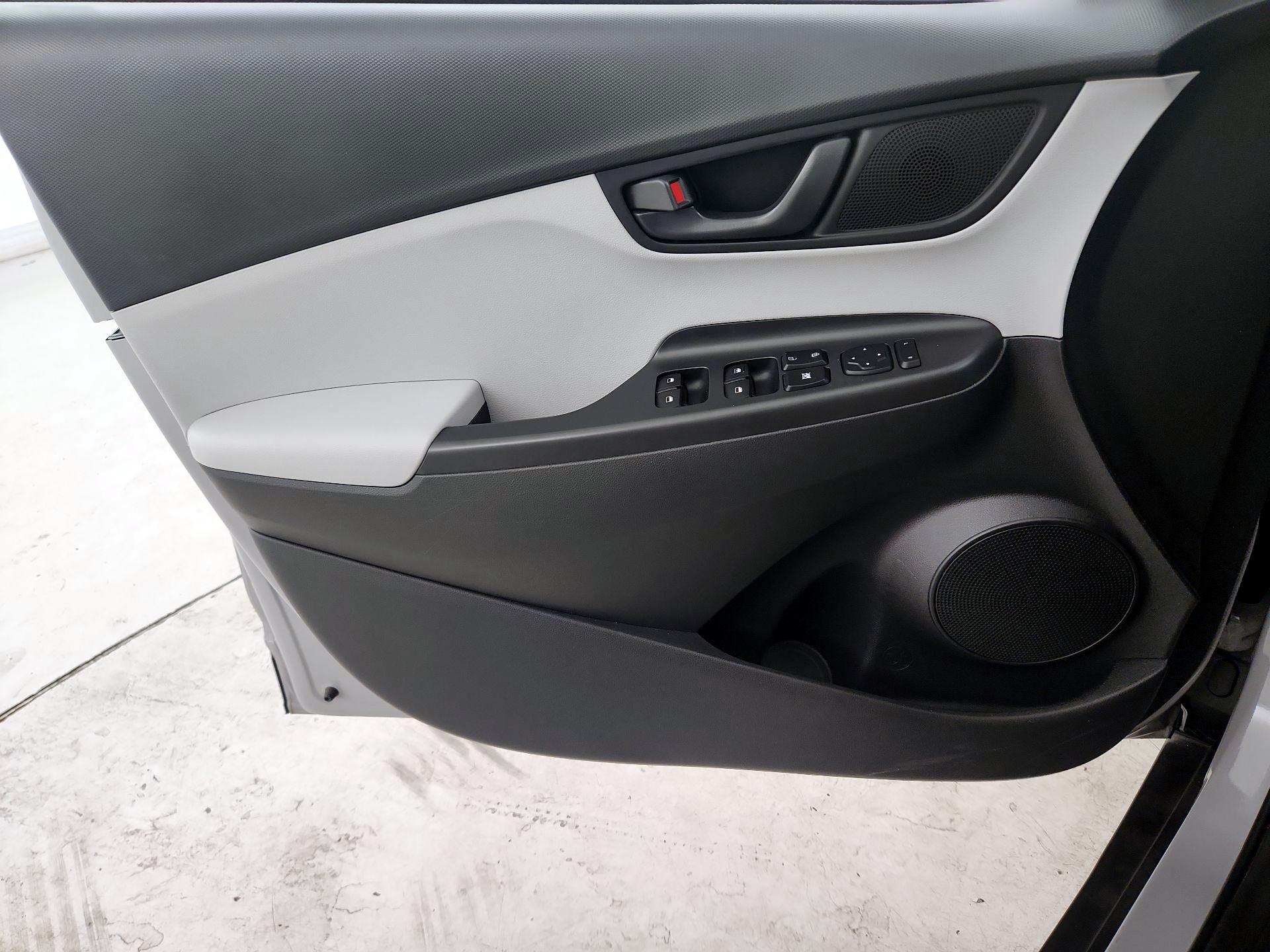 Thumbnail: 2022 Hyundai Kona - 12