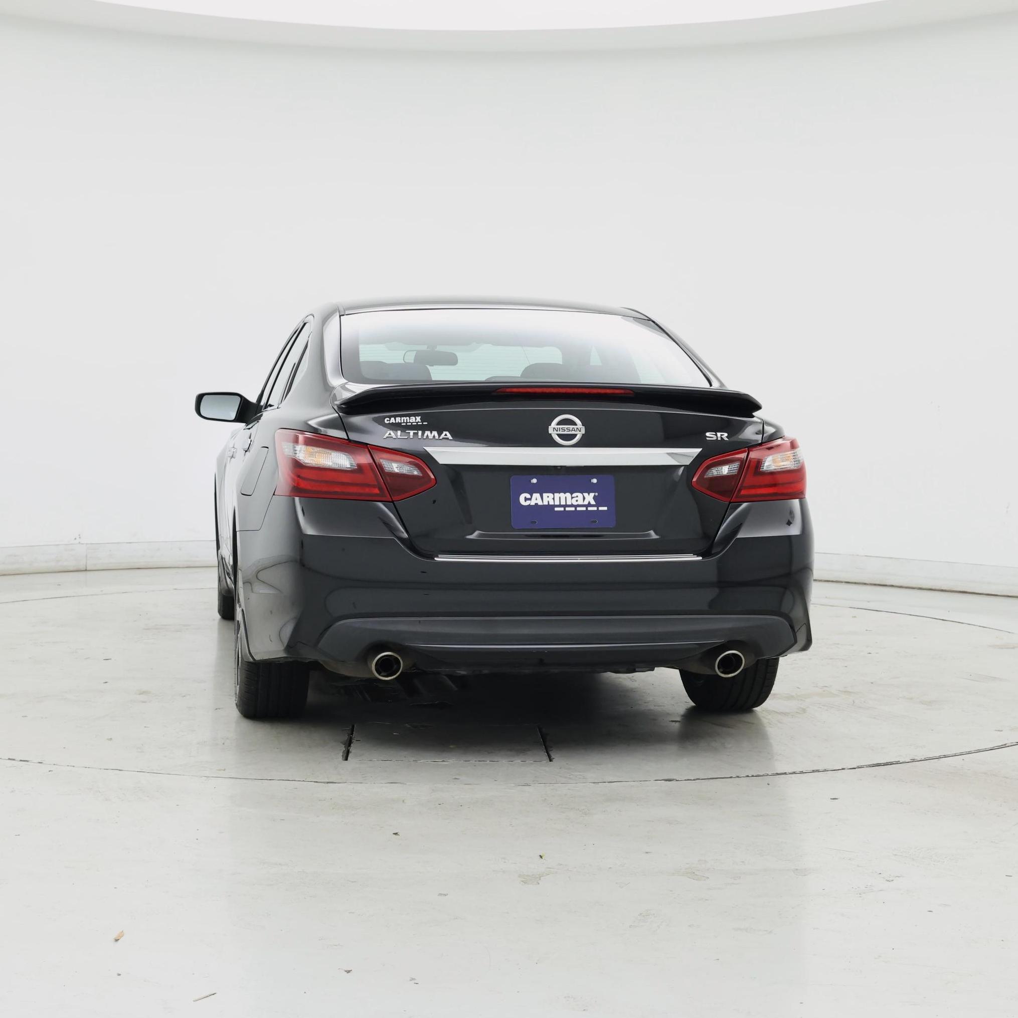 Thumbnail: 2017 Nissan Altima - 6