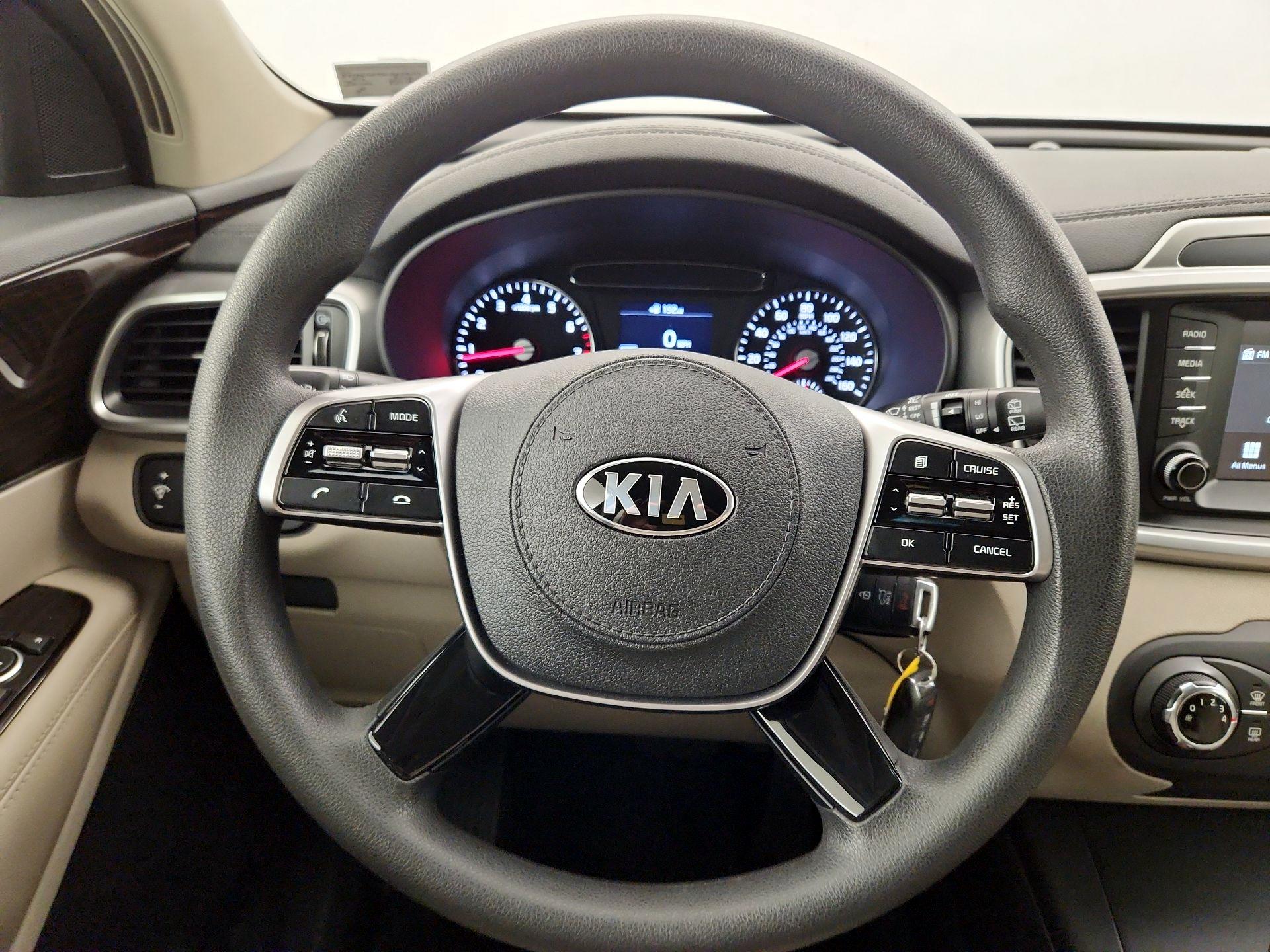 Thumbnail: 2020 Kia Sorento - 10
