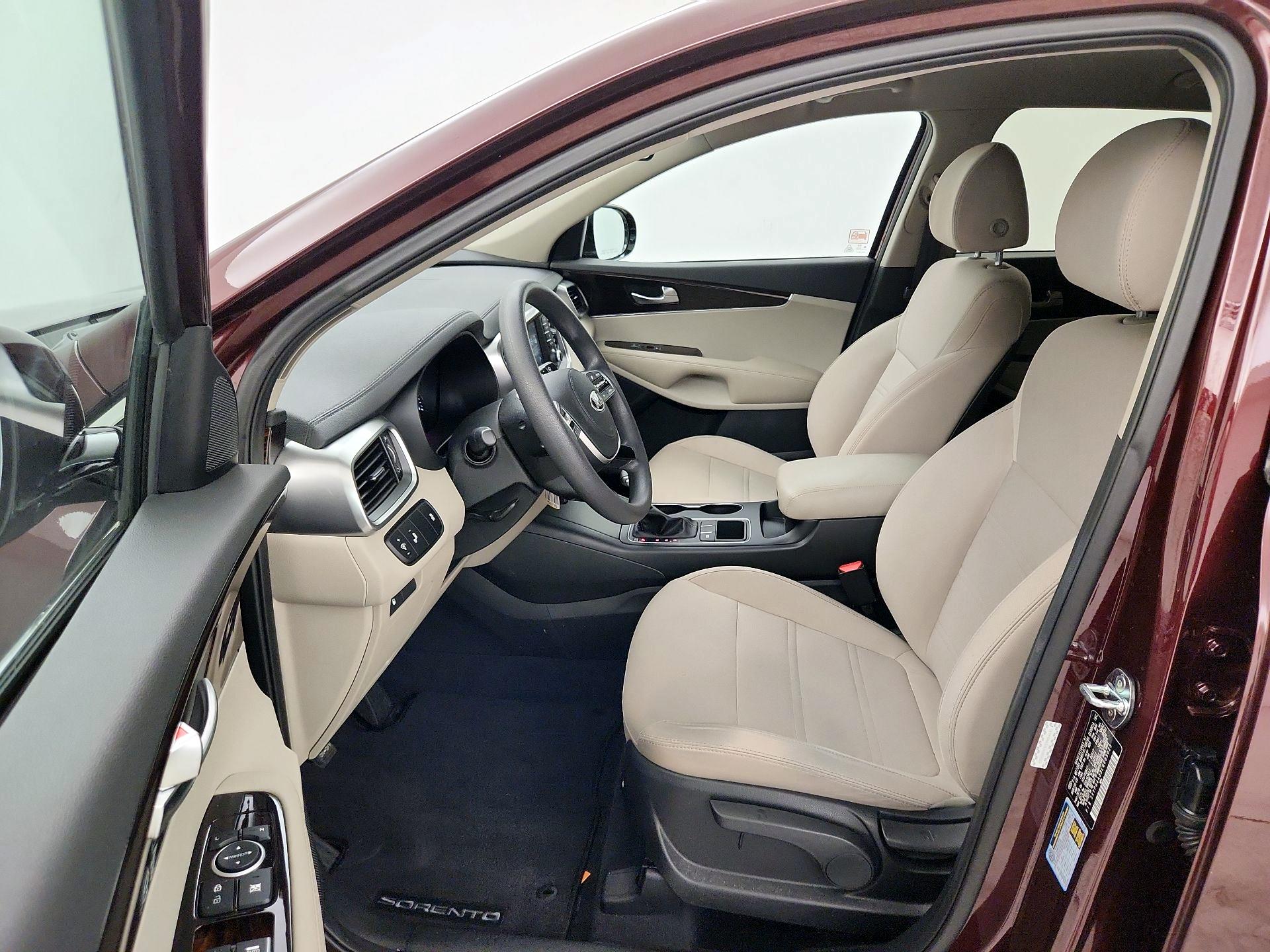 Thumbnail: 2020 Kia Sorento - 11