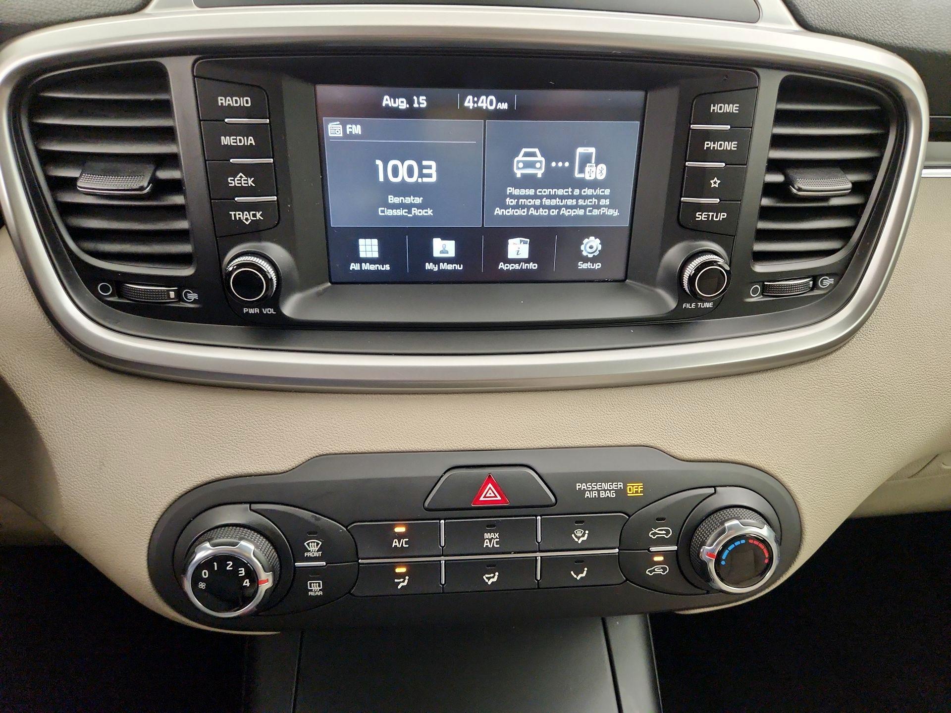 Thumbnail: 2020 Kia Sorento - 15