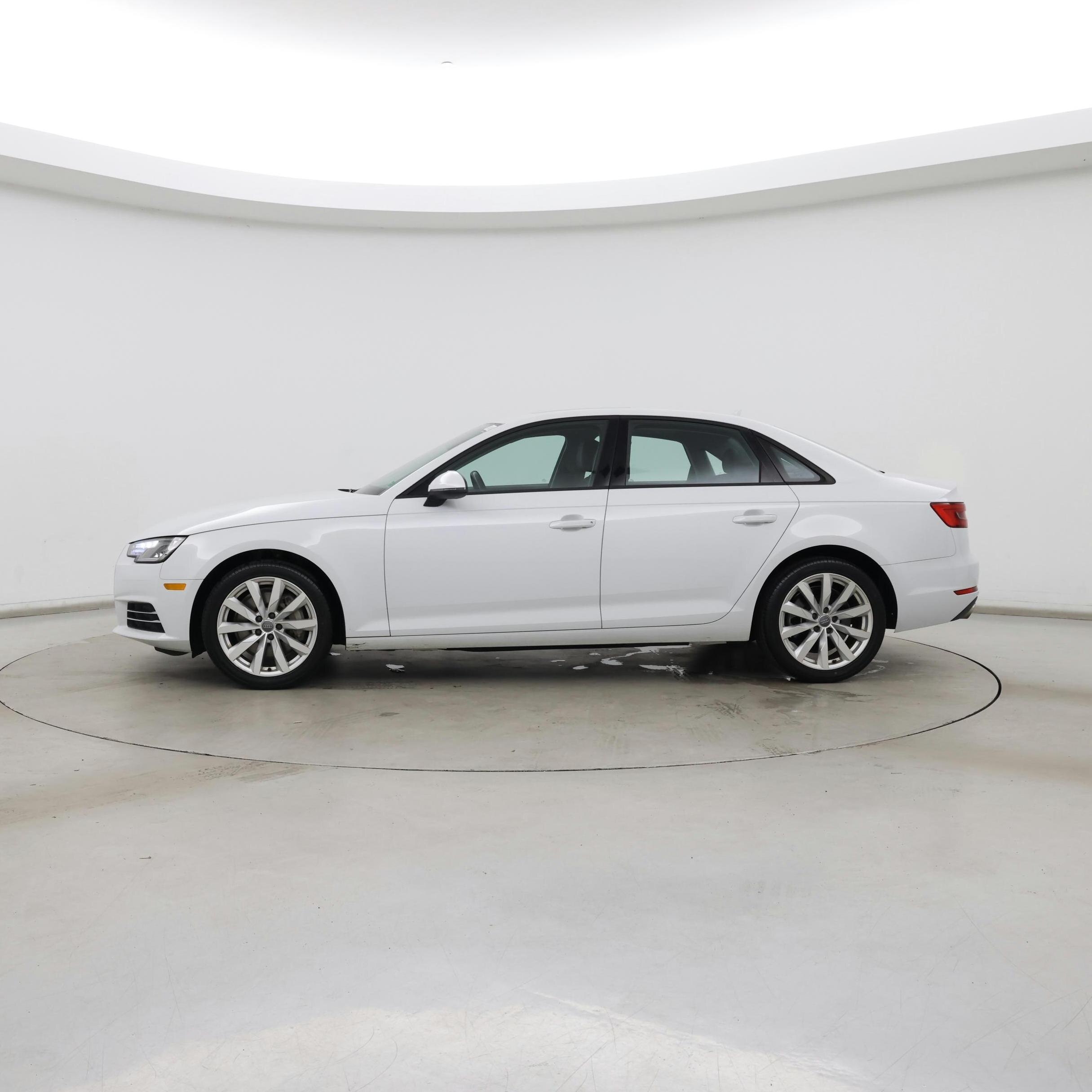 Thumbnail: 2017 Audi A4 - 3