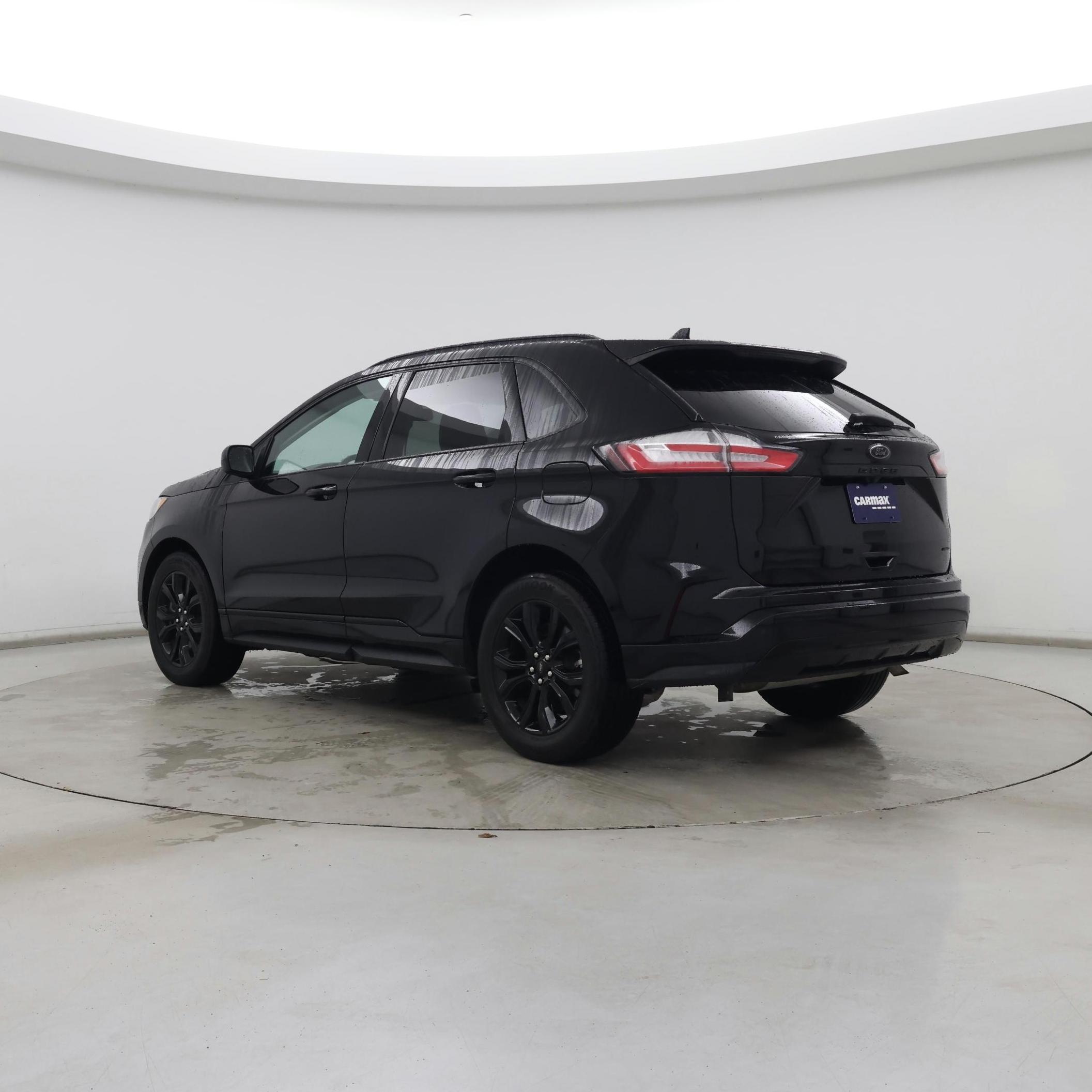 Thumbnail: 2023 Ford Edge - 2