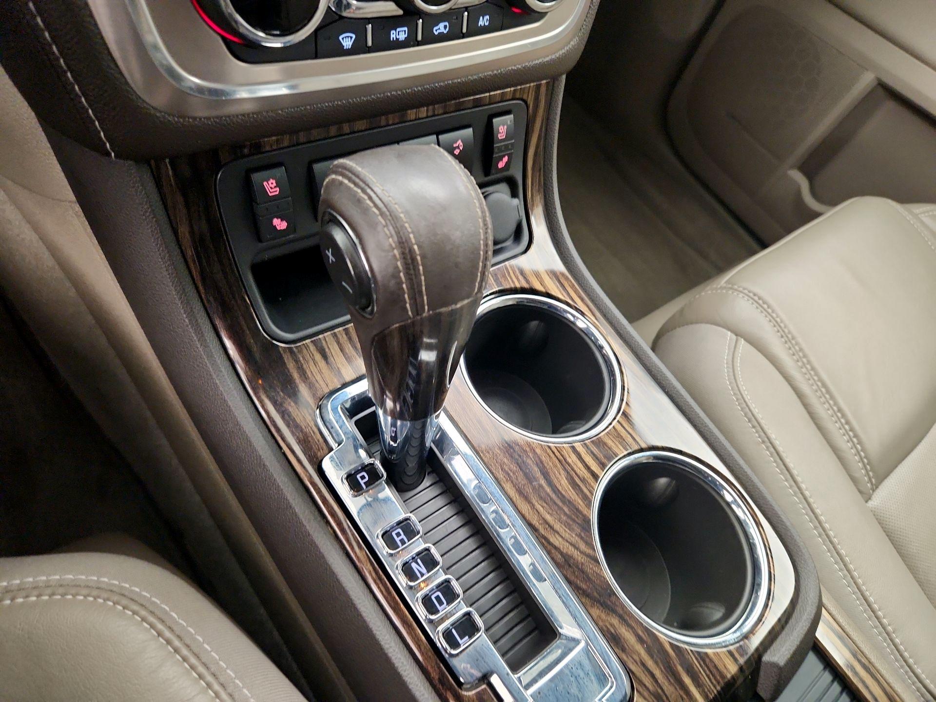 Thumbnail: 2016 GMC Acadia - 18