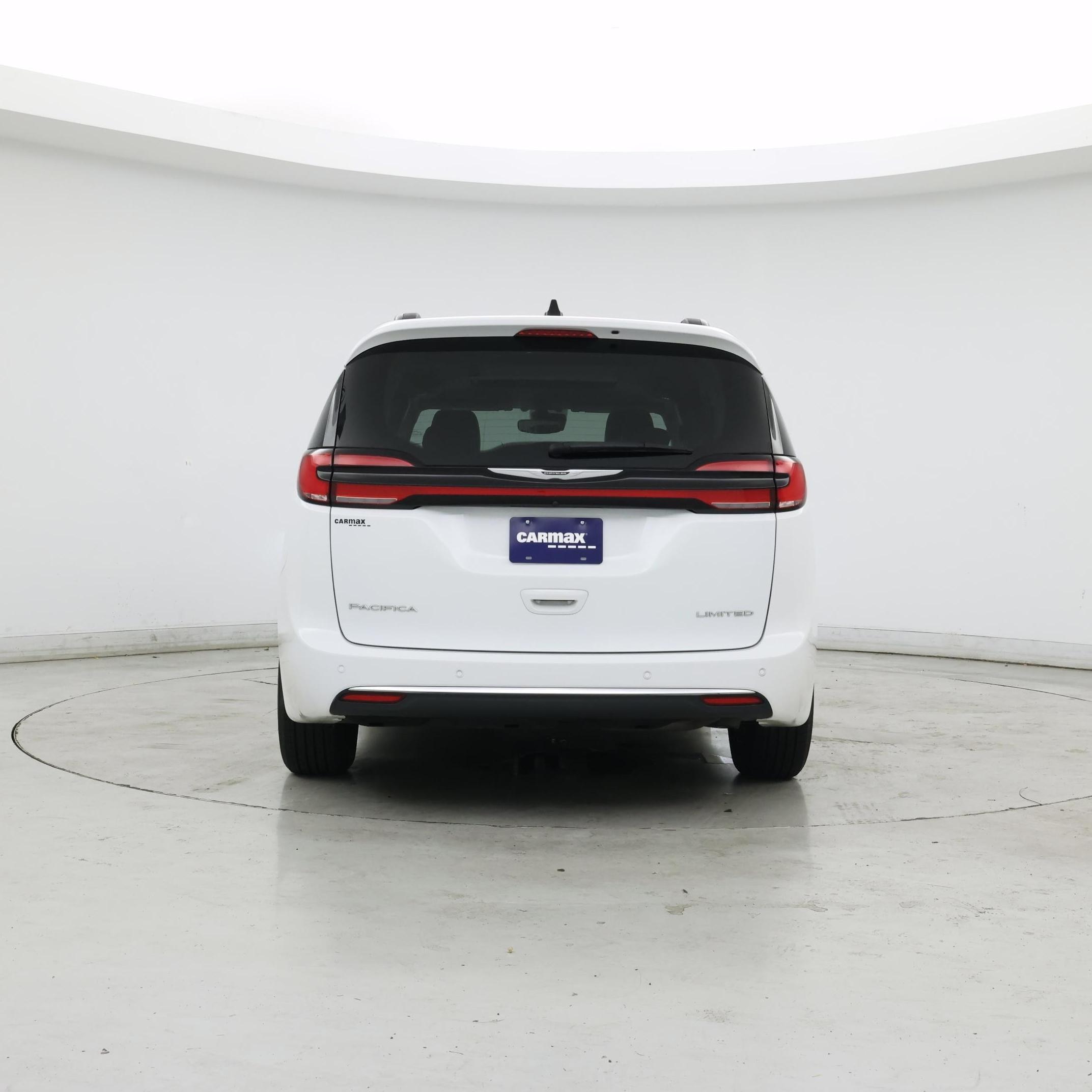 Thumbnail: 2023 Chrysler Pacifica - 6