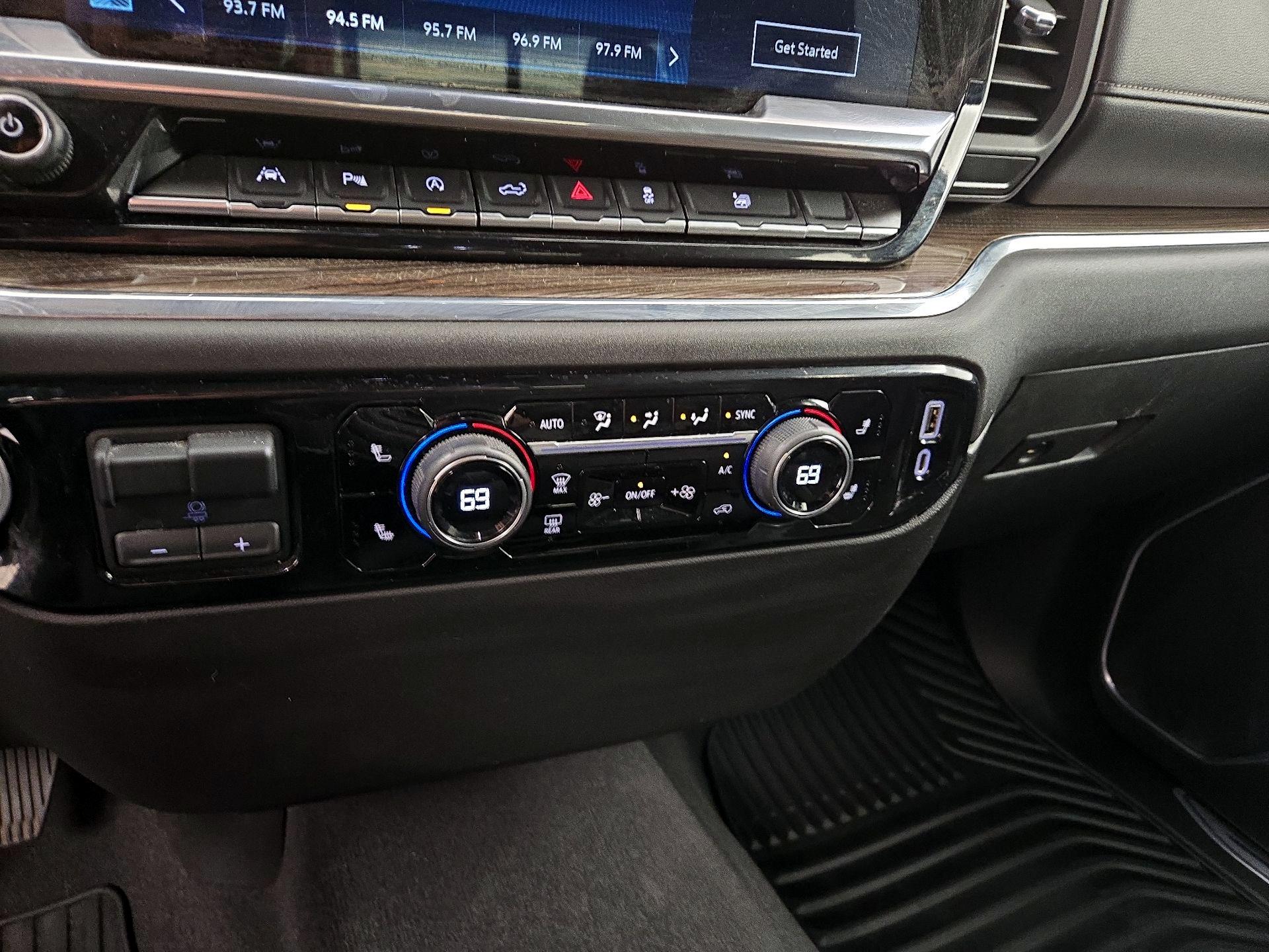 Thumbnail: 2023 Chevrolet Silverado 1500 - 17